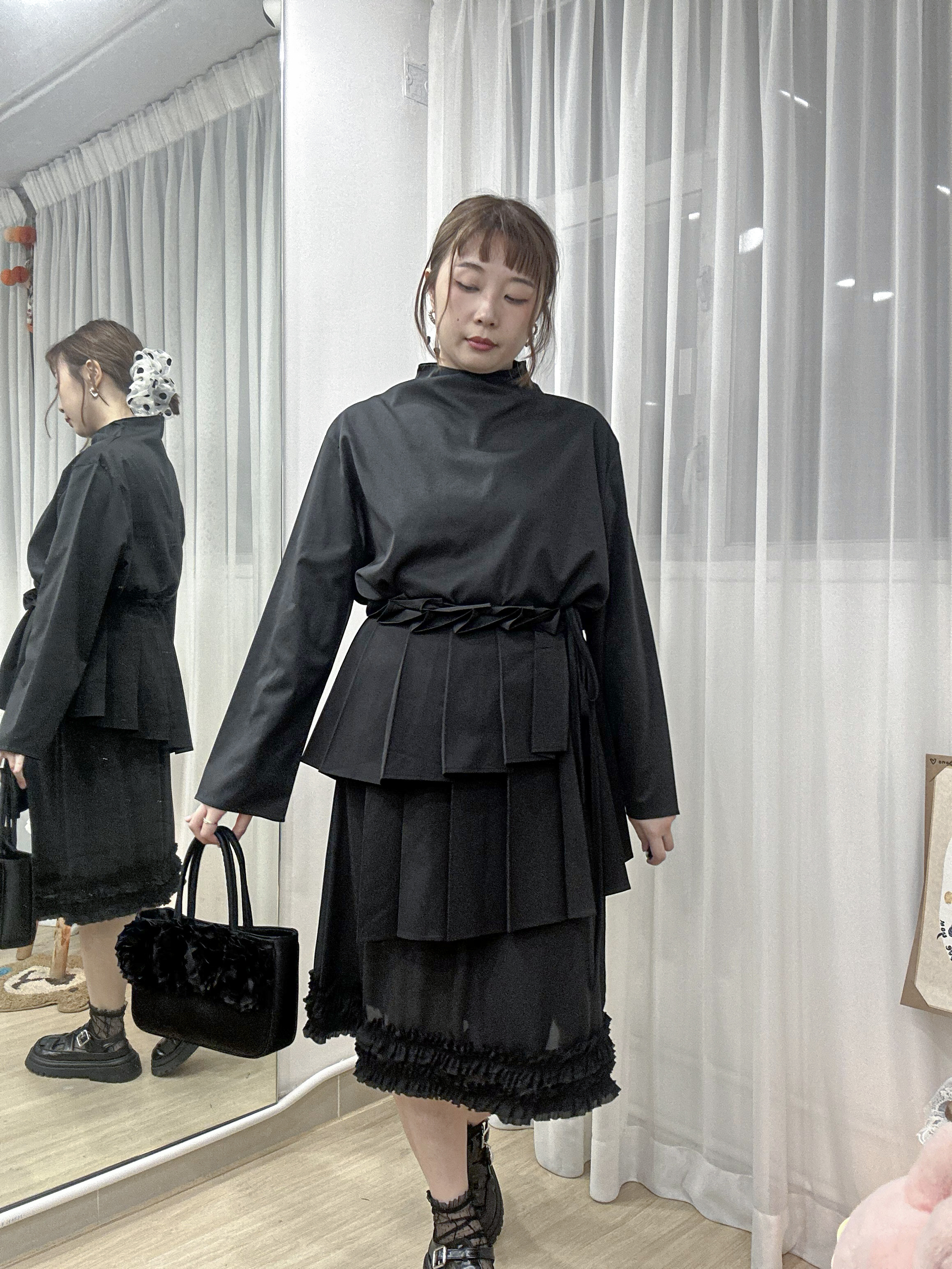 低調乾淨高級感～高領闊袖襯衫 SD0003 - 黑色 Black