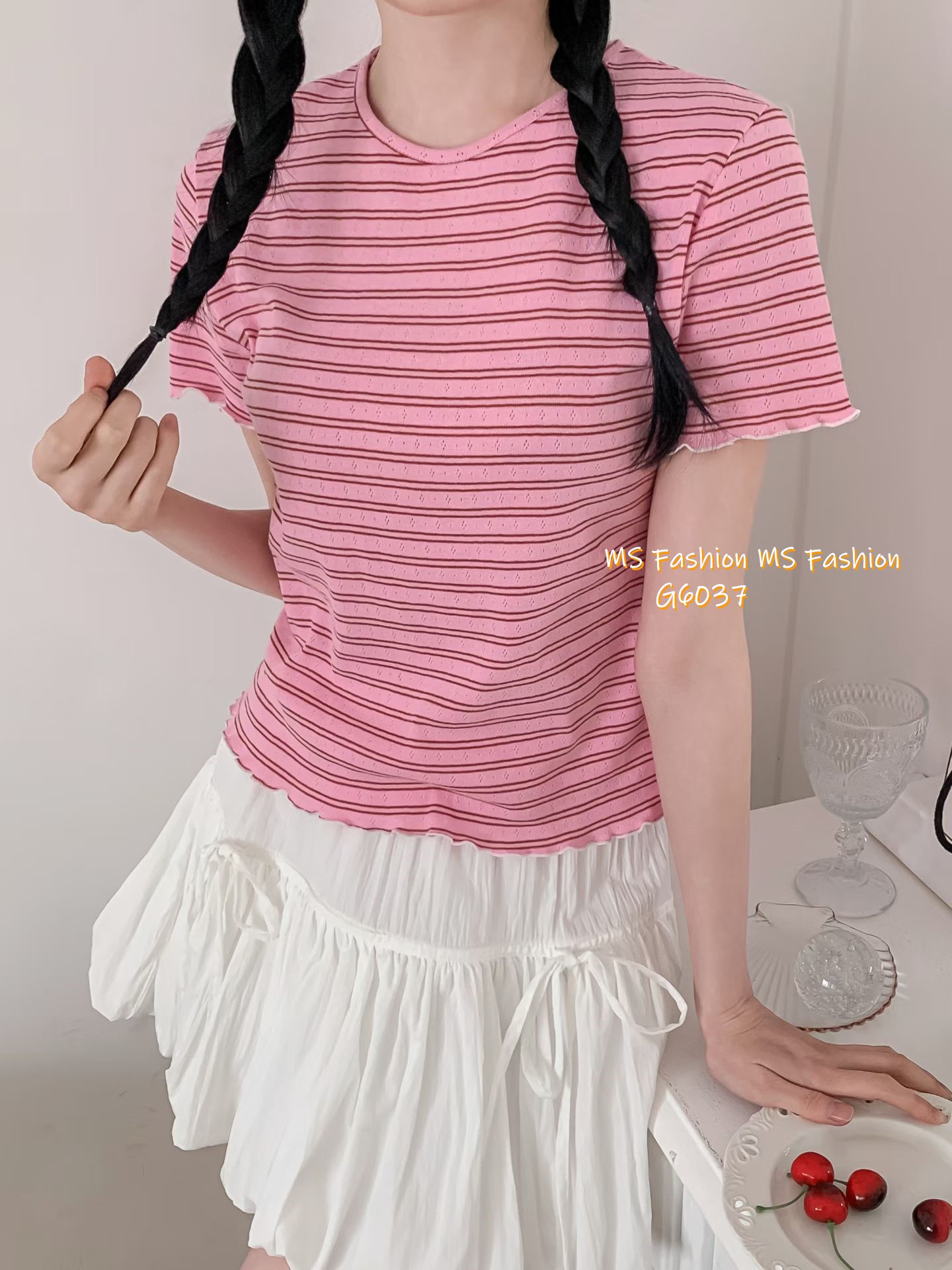 G6037 韓國🇰🇷靚色通花橫間top