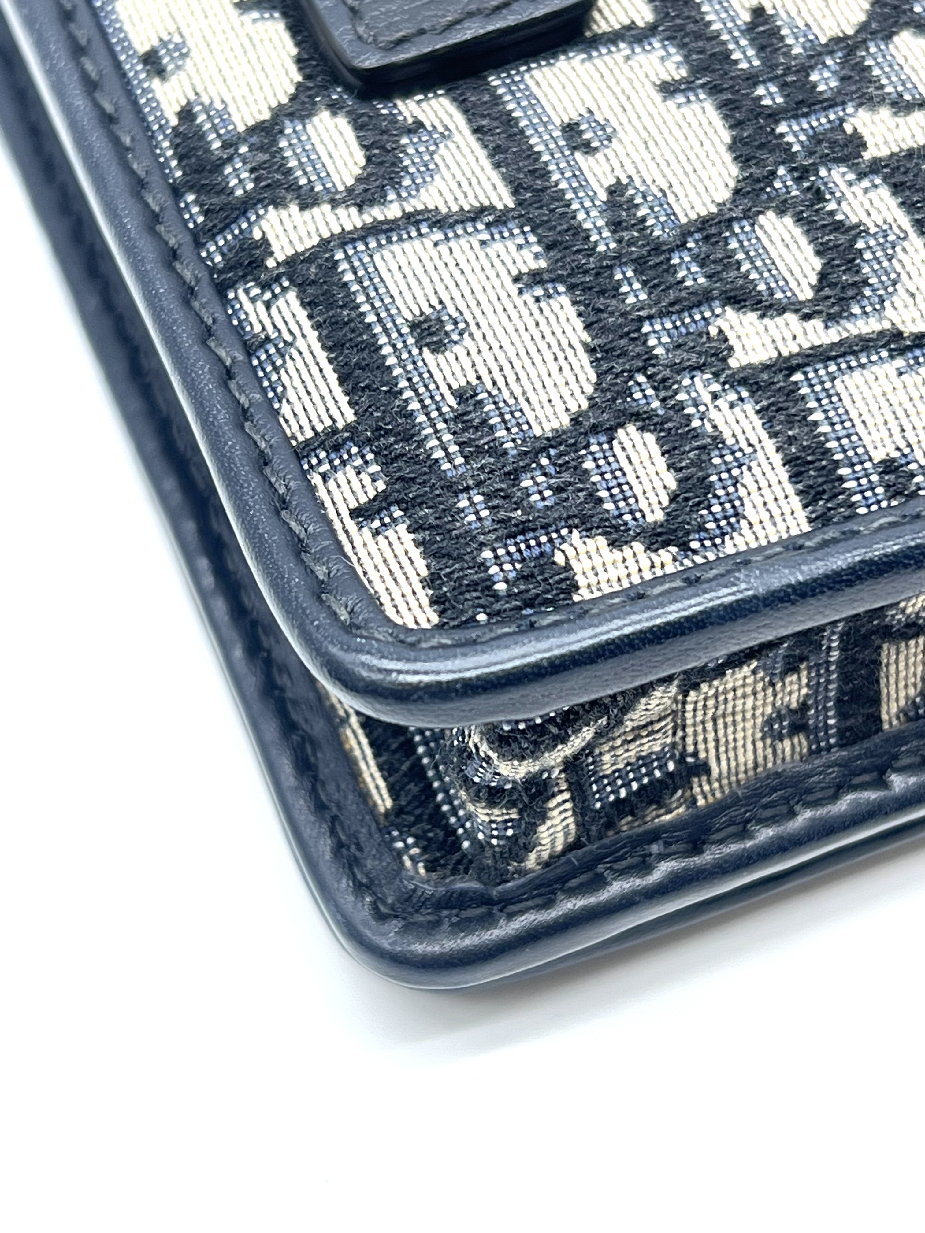 Pre-Owned DIOR Oblique 30 Montaigne 2- In-1 Pouch / Product Code: 26051526