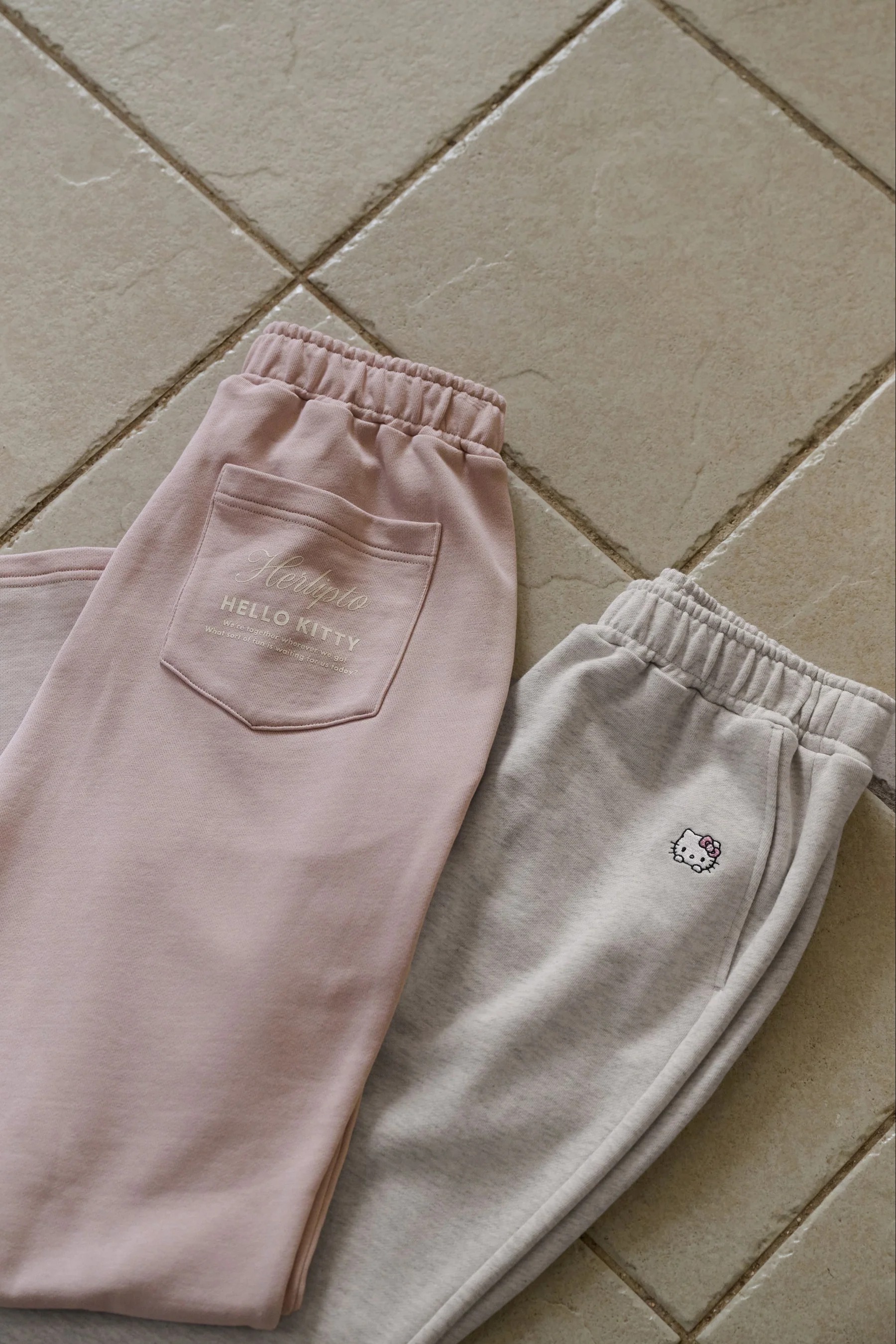 🎀【預訂】Her lip to × Kitty Sweatpants R