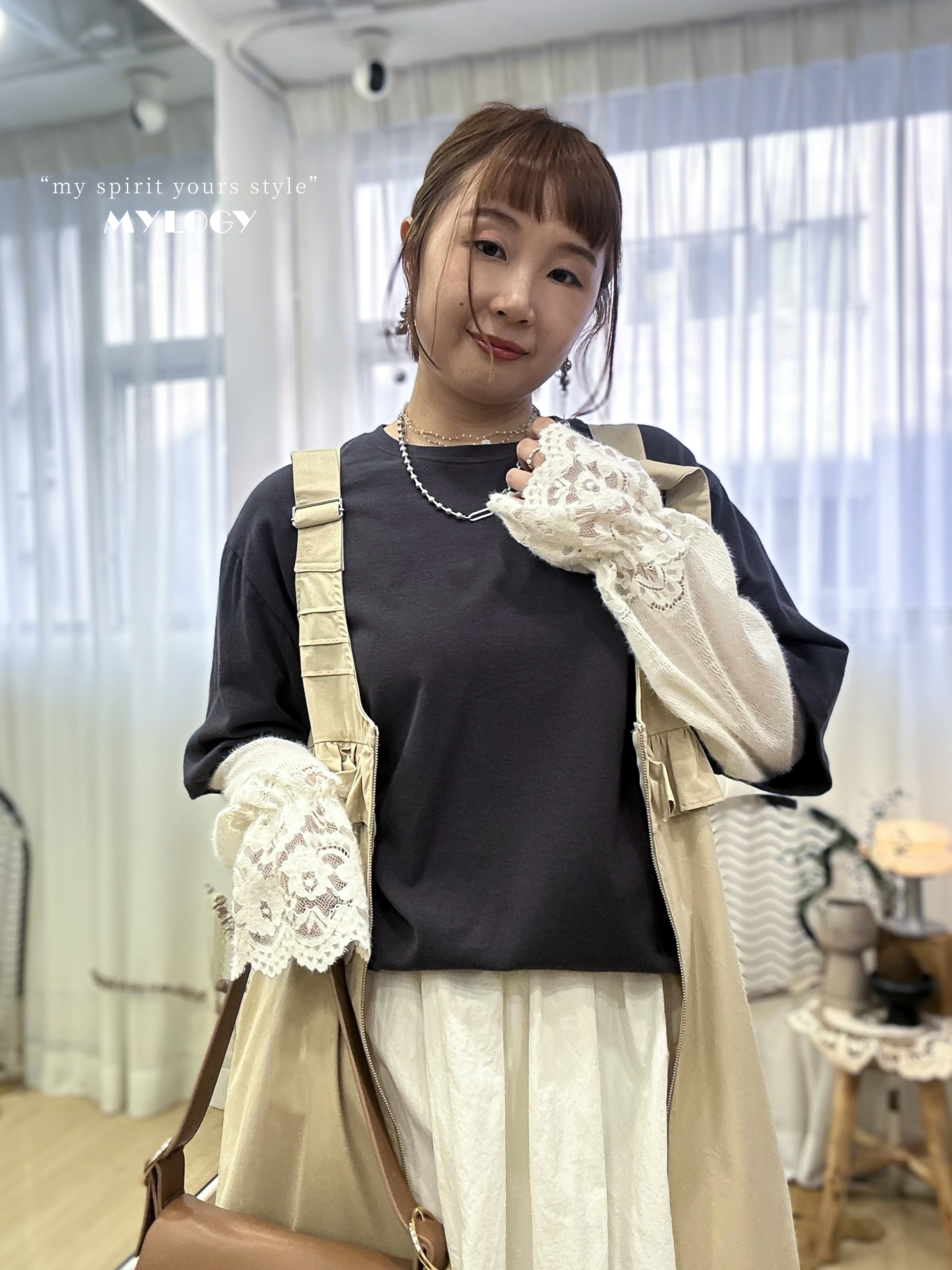 很懶但我很浪漫～假兩件Lace拼接Tee AI0001