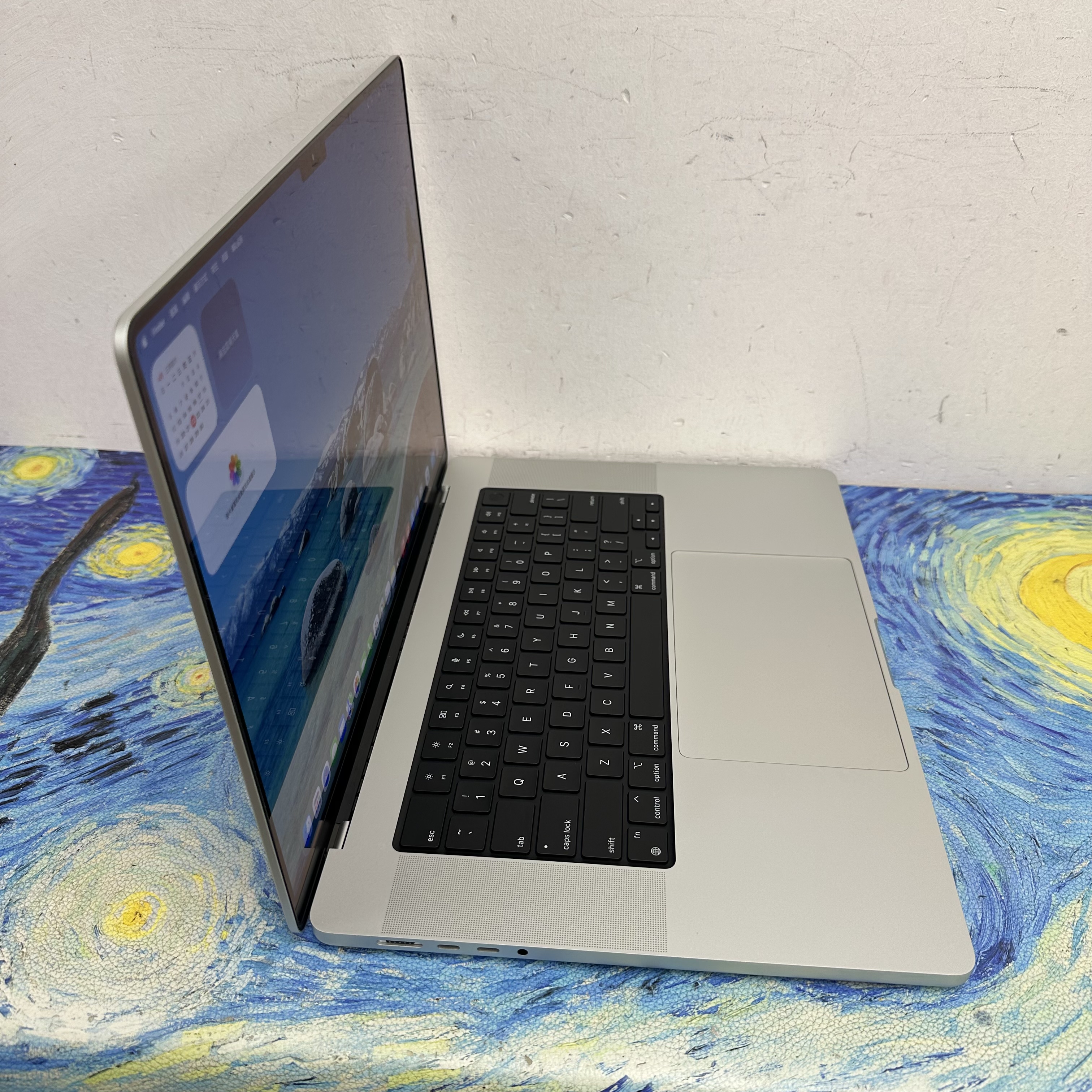 （抵用🤩M1 Max CPU MacBook 16 寸)APPLE  MacBook Pro 2021/ M1 Max CPU / 32GB Ram/1TB SSD/32核心GPU/10核心 CPU/Liquid Retina XDR Mon/16寸/銀色 / 畫圖/剪片/ Gaming Laptop