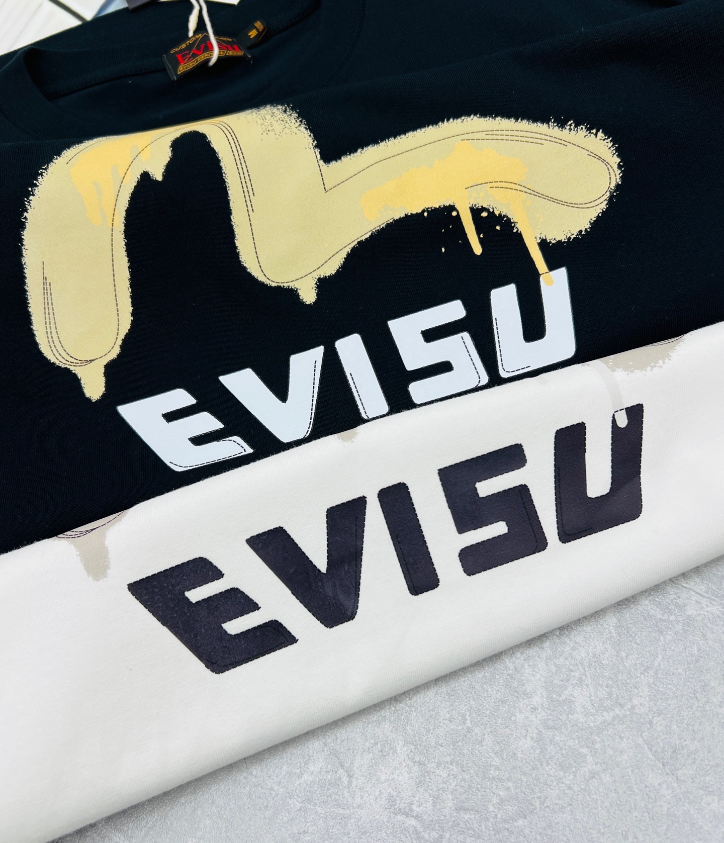 EVISU 潑墨大M 短袖Tee 