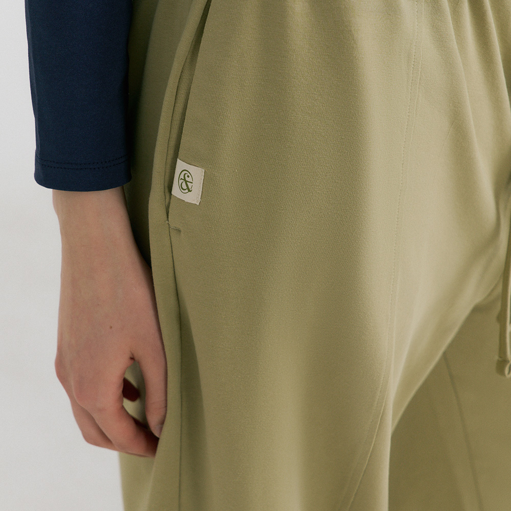 預購_FEWSPT096 Banda Light Line Jogger Pants by front2line
