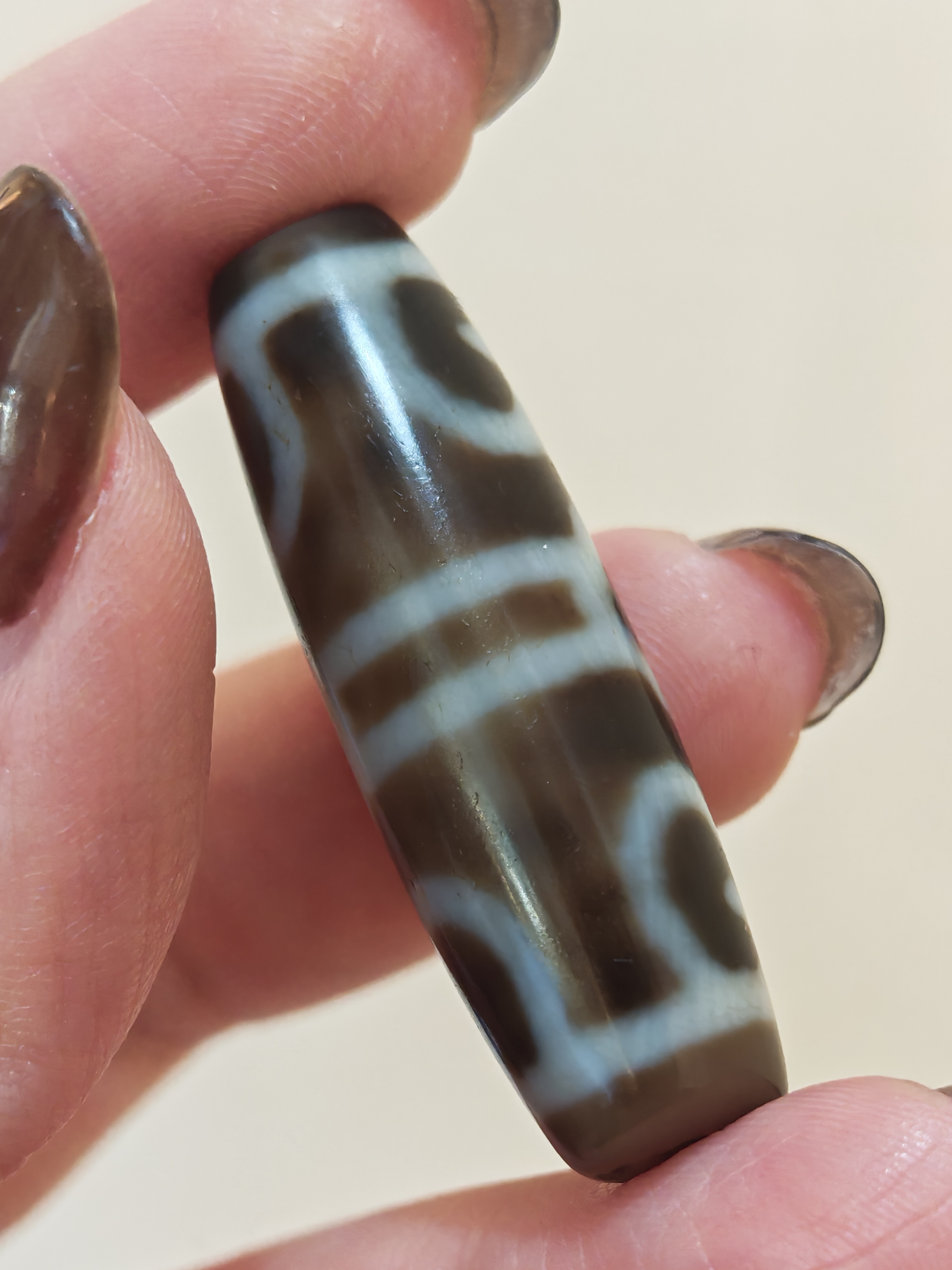 「黑白蓮師法帽天珠」26021