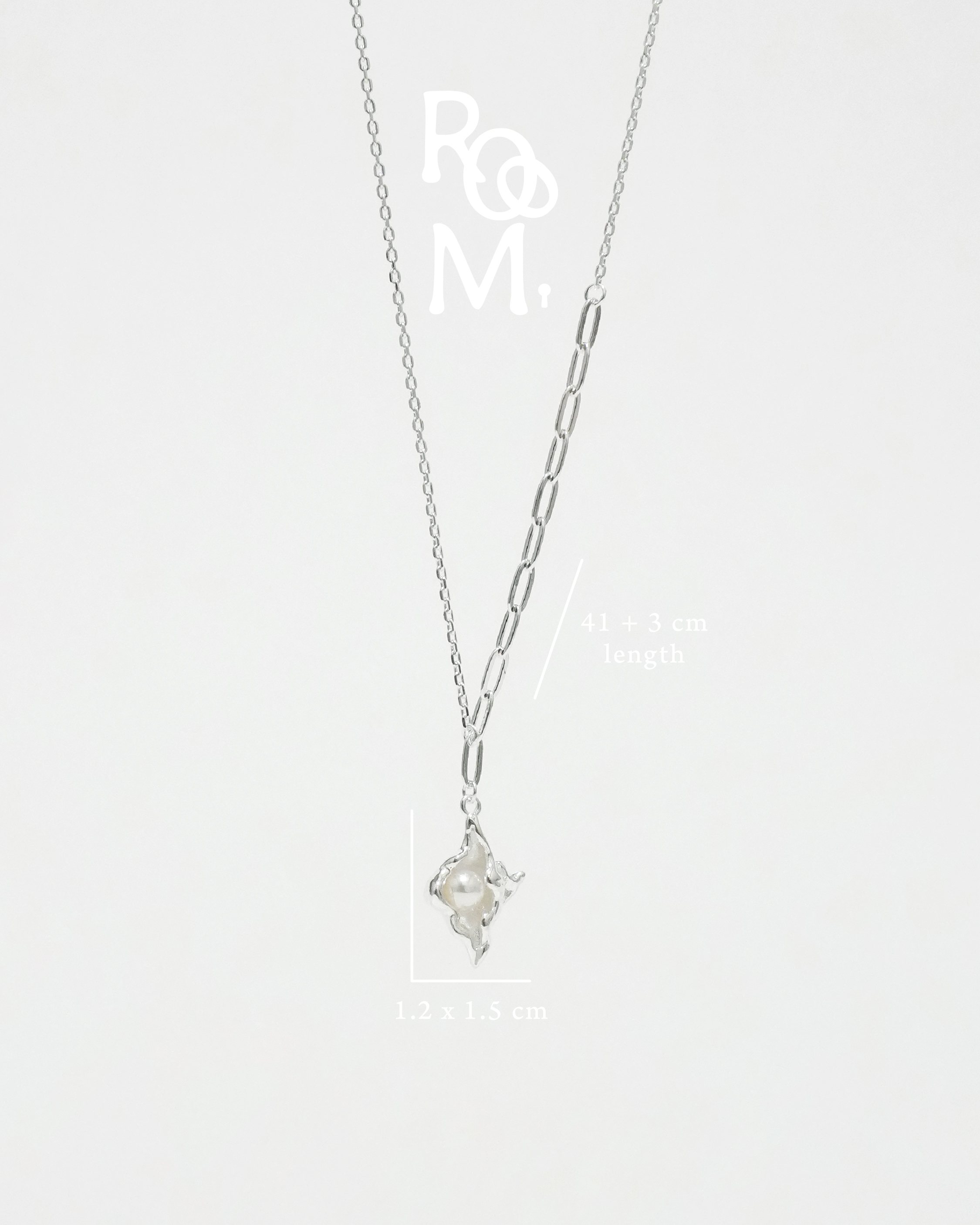 Serene Seashell Necklace