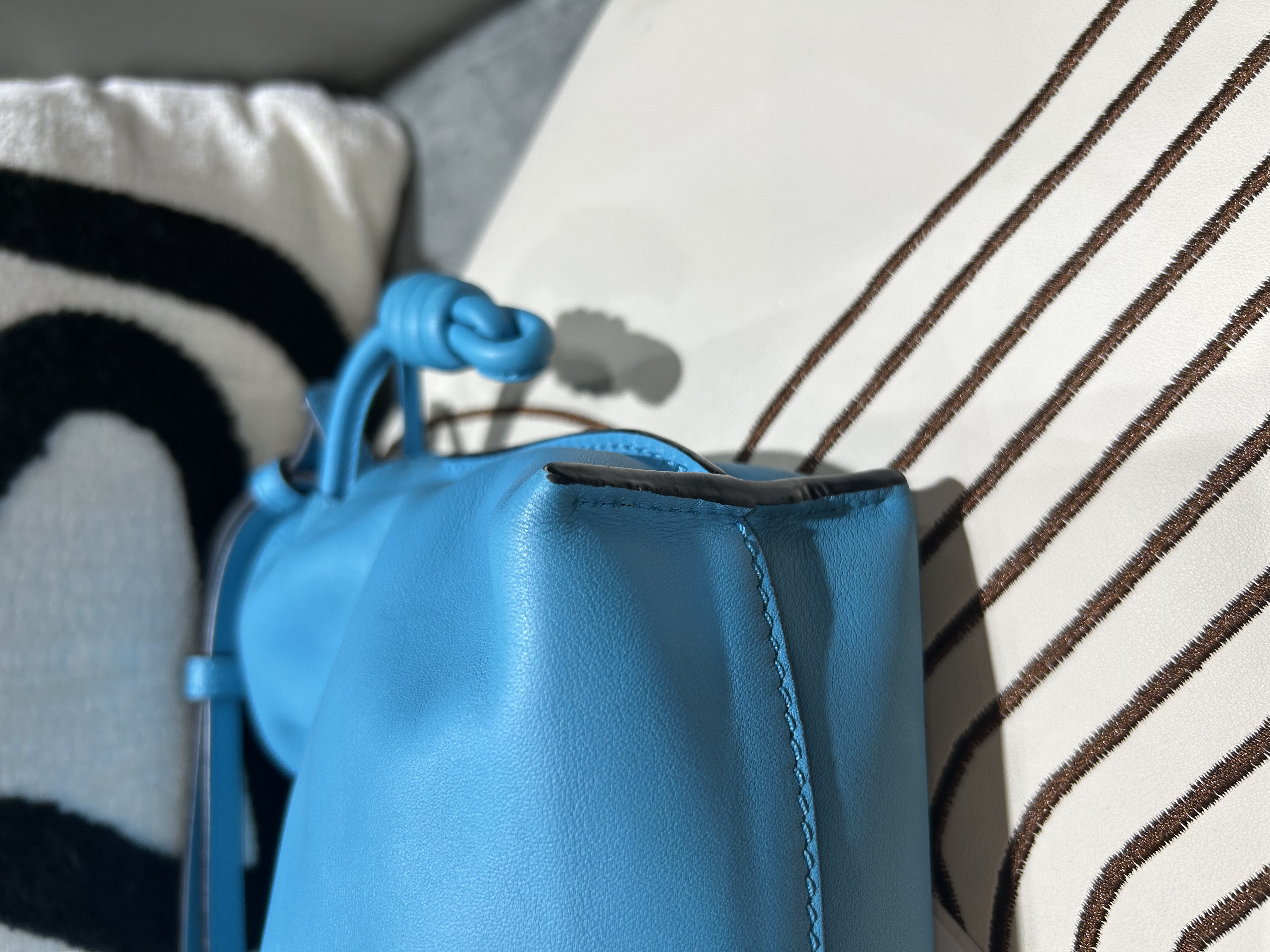 LOEWE Flamenco Small Shoulder Bag calfskin  100%Authentic ,98%new ✅Dust bag ✅booklet 
