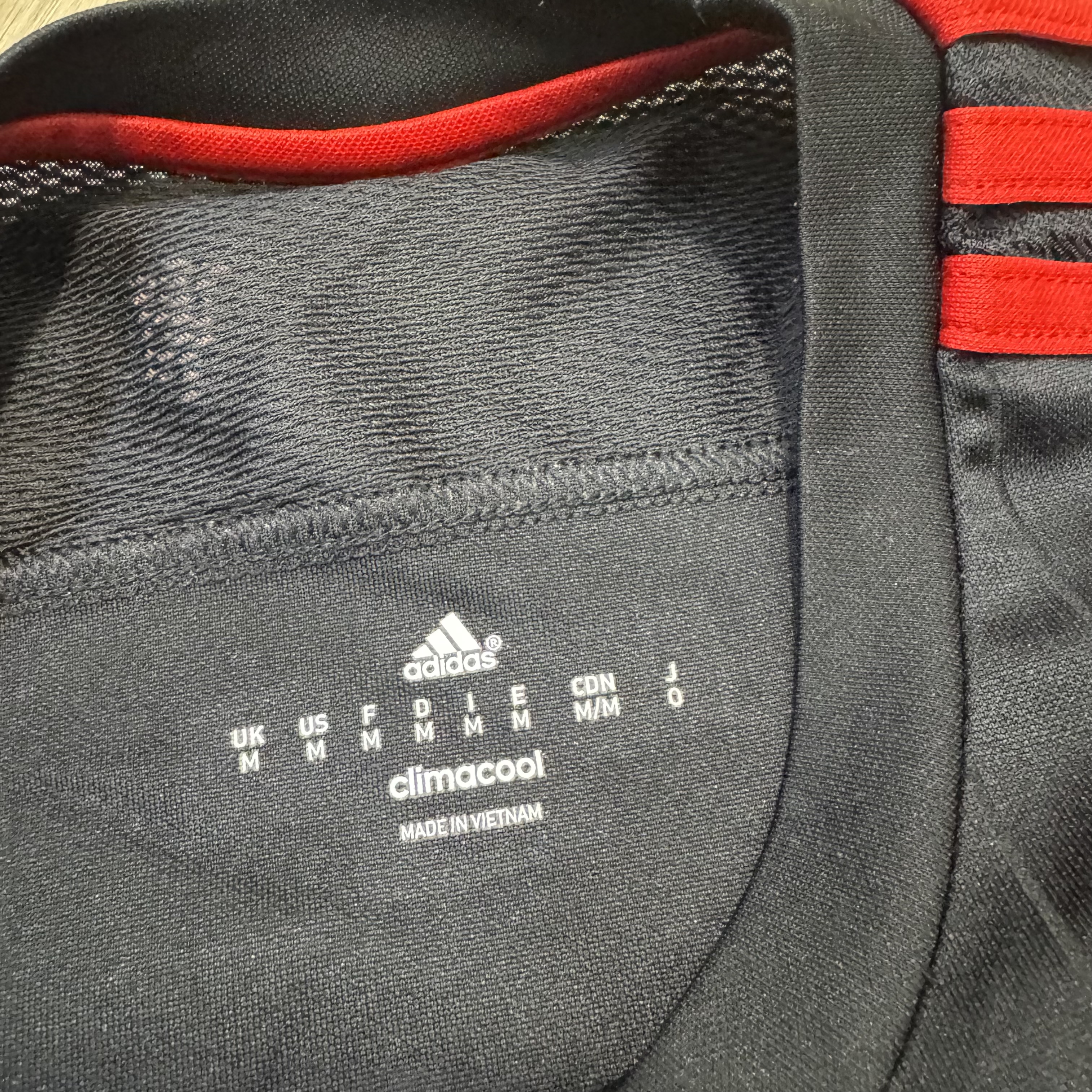 Manchester United 15/16 training shirt