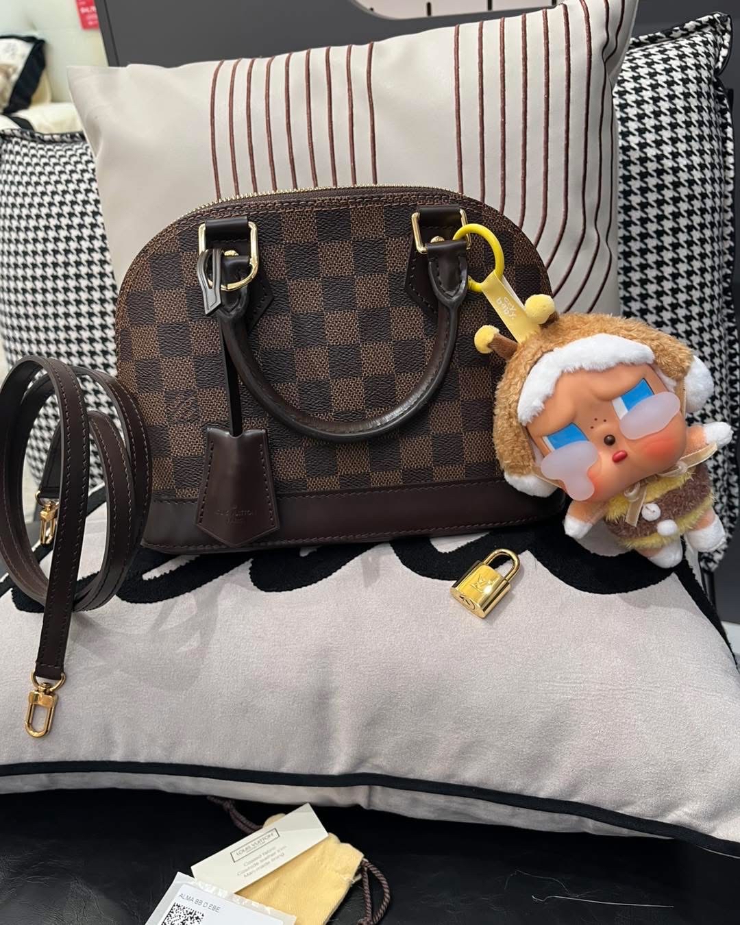 Lv alma bb damier ebene 100%Authentic,98%new ✅鎖Key ✅肩帶✅dust bag✅box