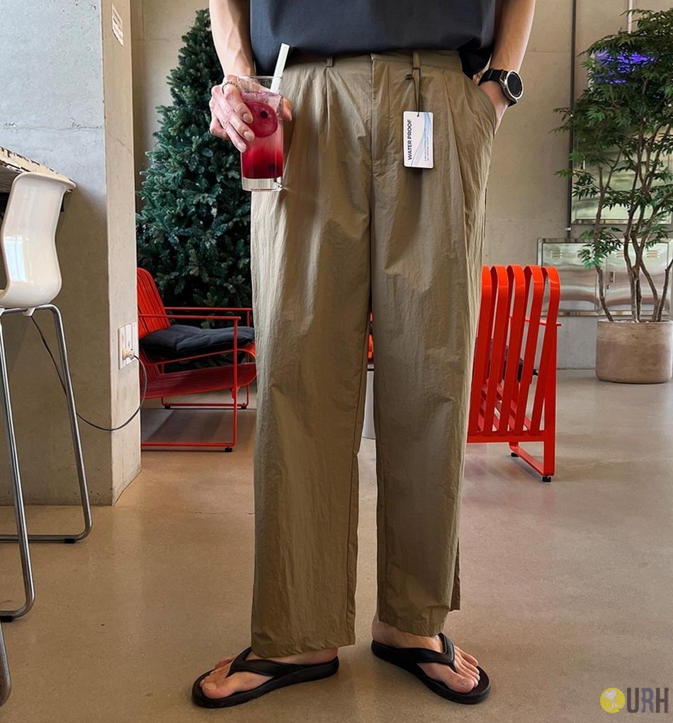 【100%保證韓國直送】Waterproof Nylon 雙雙褶高機能防潑水尼龍抽繩全彈性寬鬆長褲 👖 [4 color] RG165886