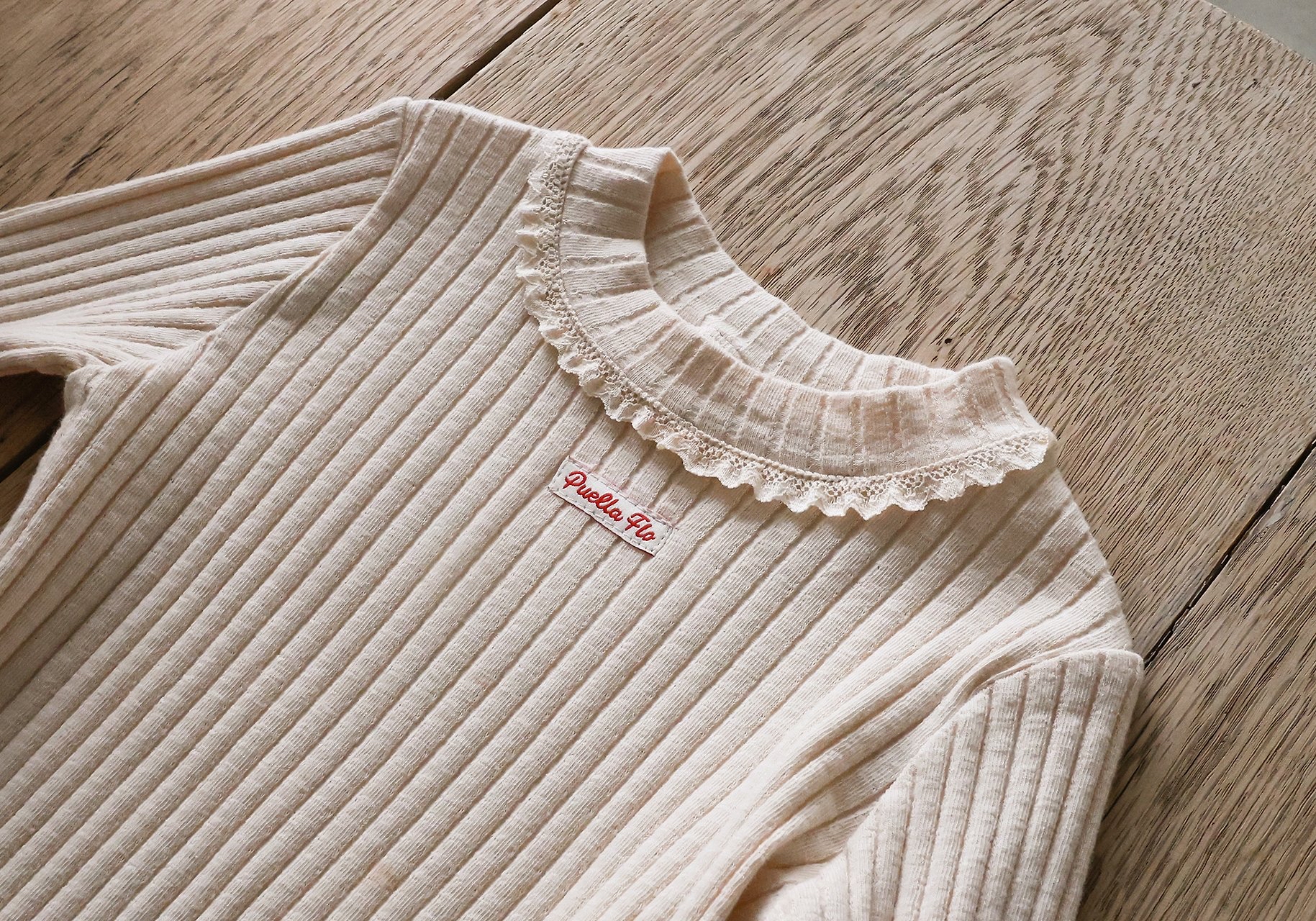 Flo | Lava T