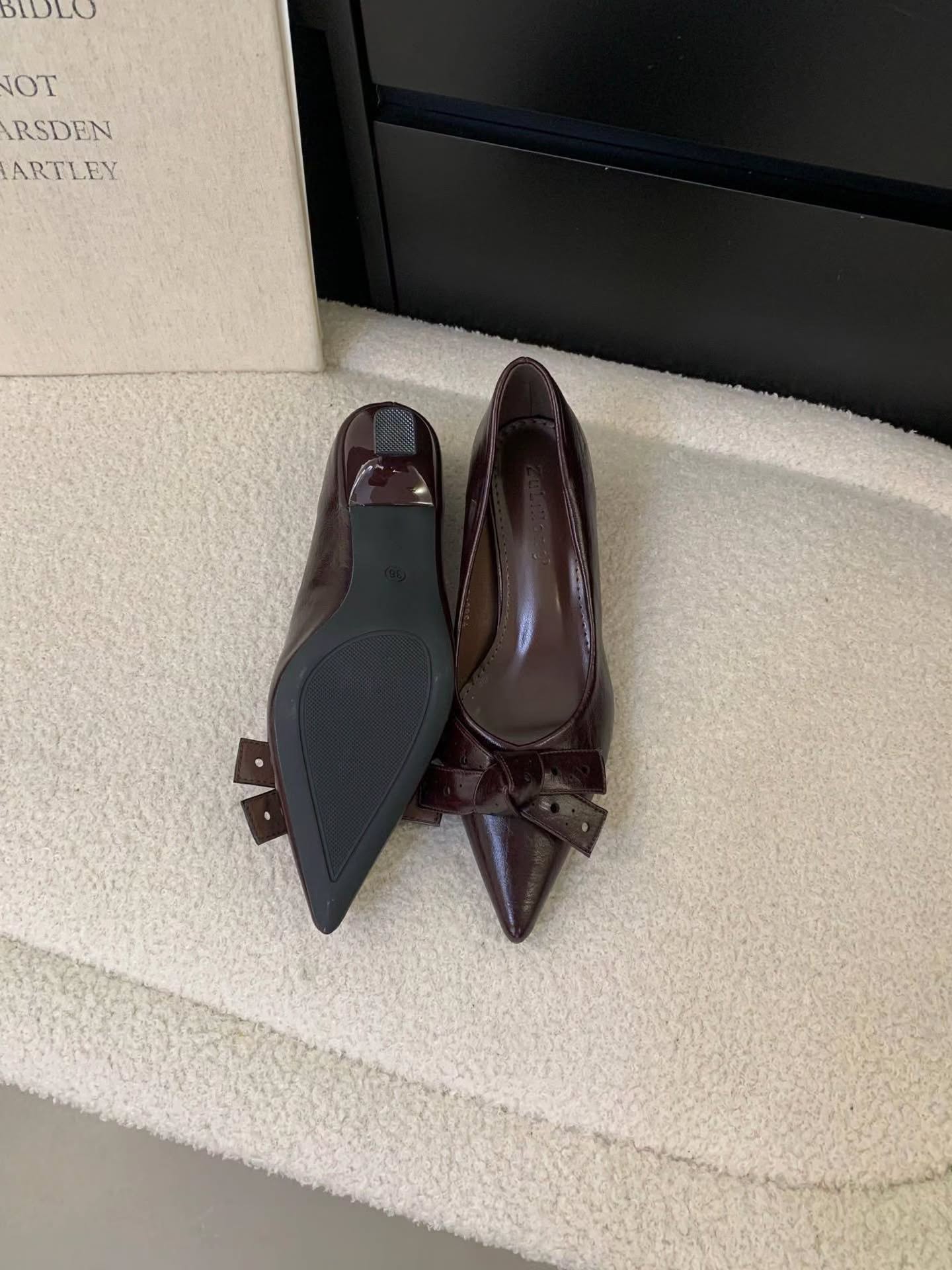 7388-3 法式蝴蝶结尖头单鞋🇨🇳