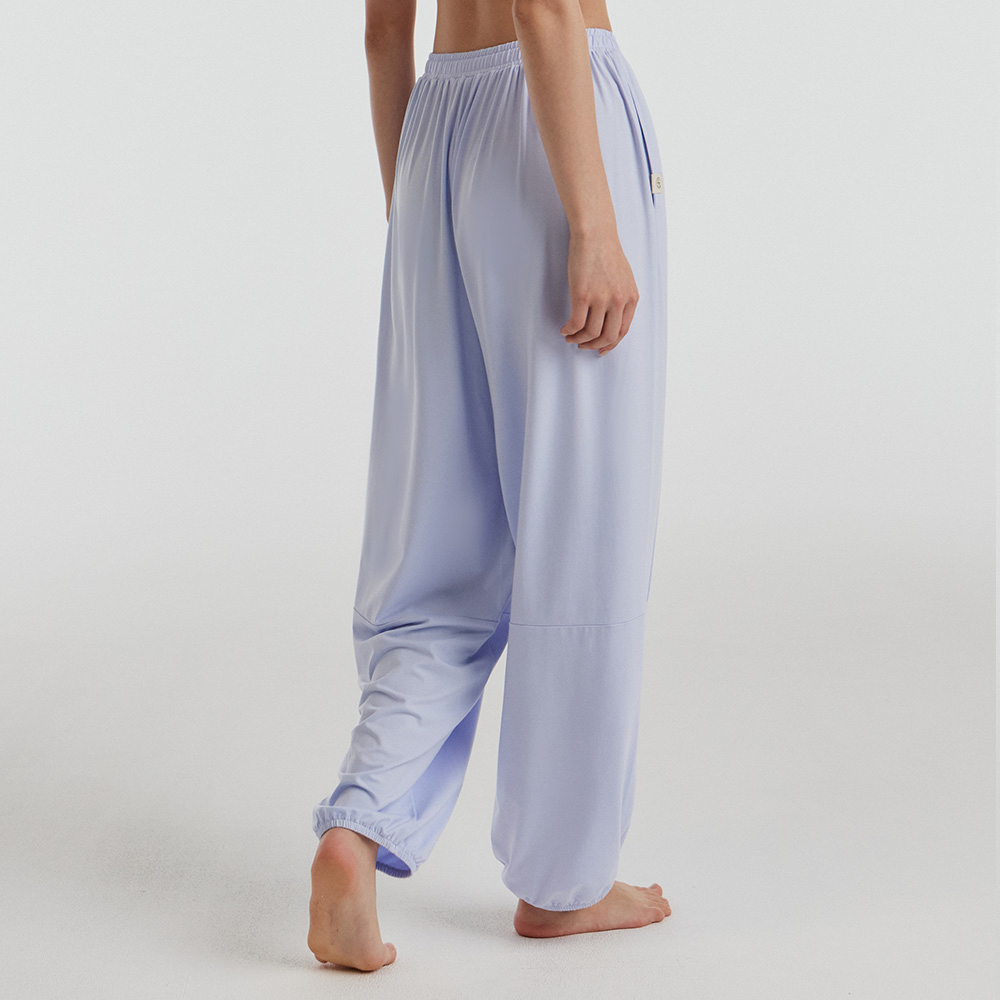 預購Banda Soft Line Jogger Pants by front2line