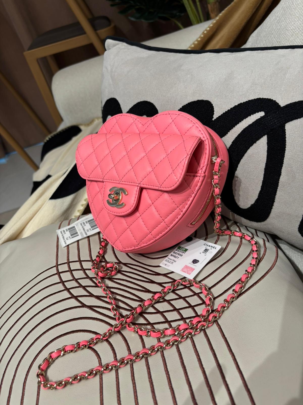 未使用品 Chanel heart bag pink AS3191 100%Authentic, 全新未使用品 unused  ✅晶片✅Dust bag ✅Box 