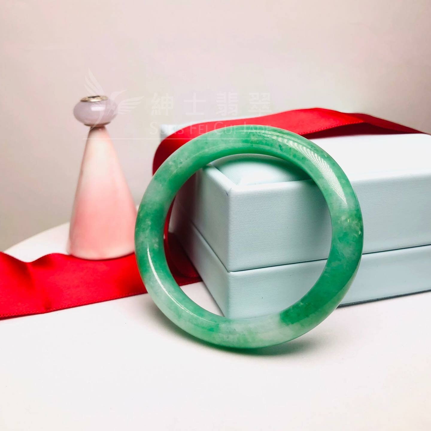 滿綠甜色貴妃鐲51.7mm