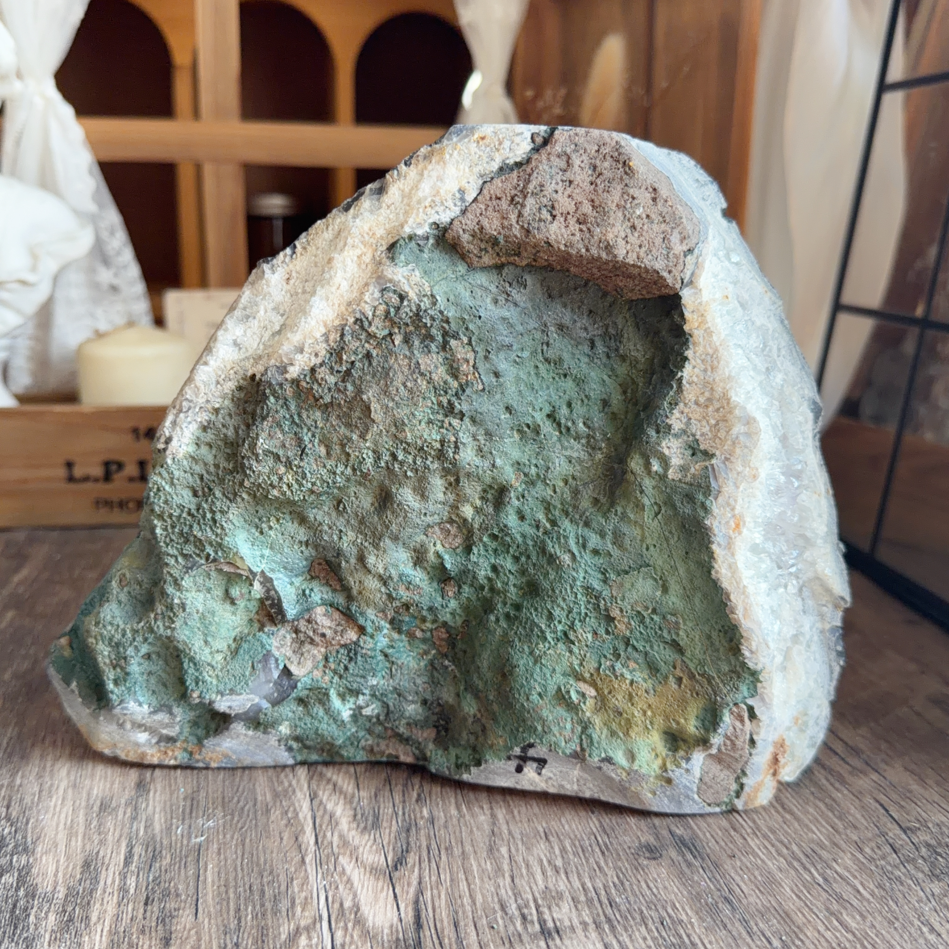 原皮紫晶洞（包底座）