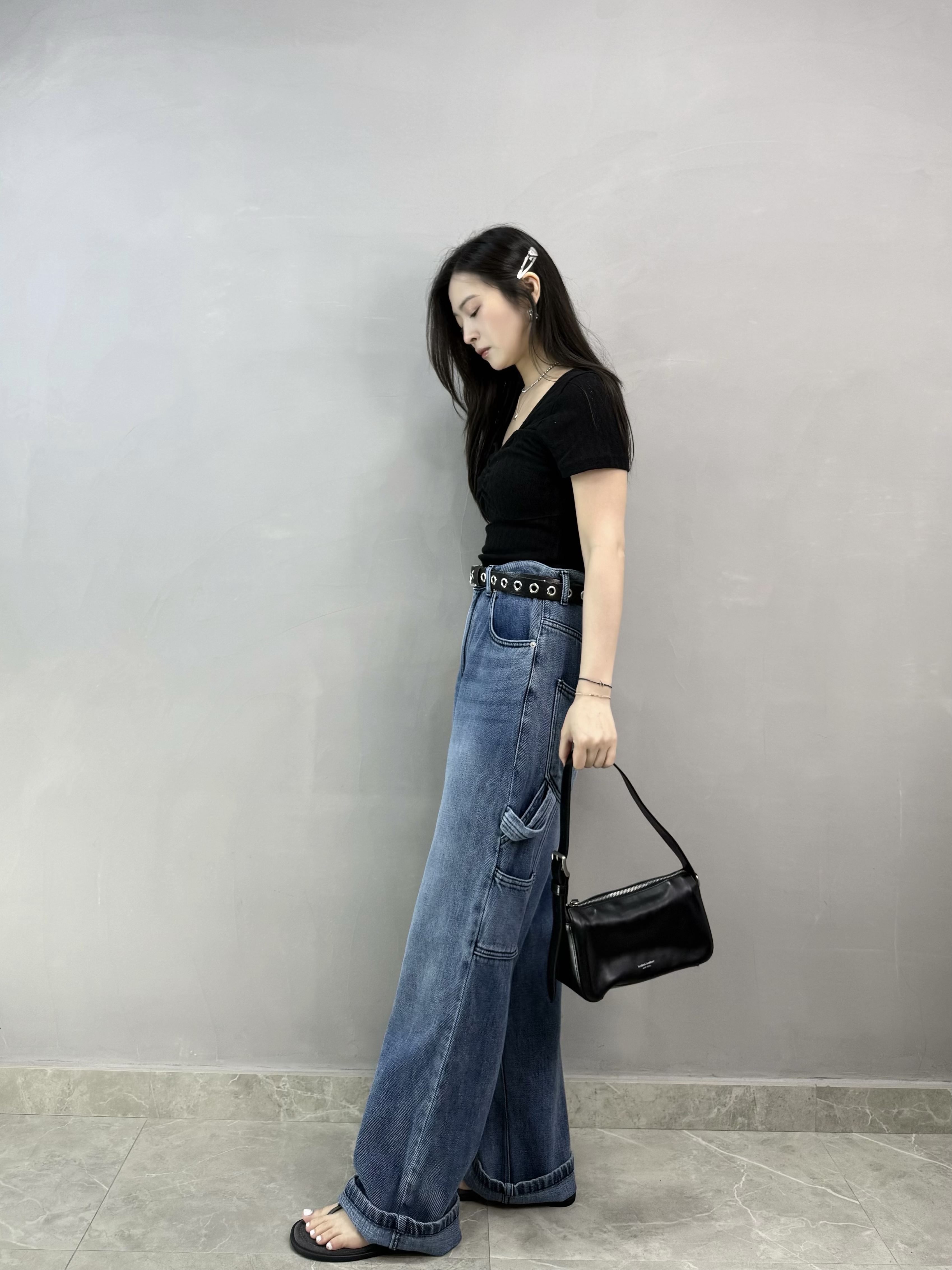 M79 V領通花Tee