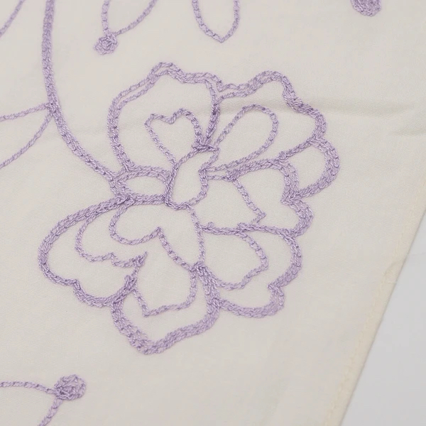 日本進口Lune Jumelle花朵刺繡防UV輕薄圍巾