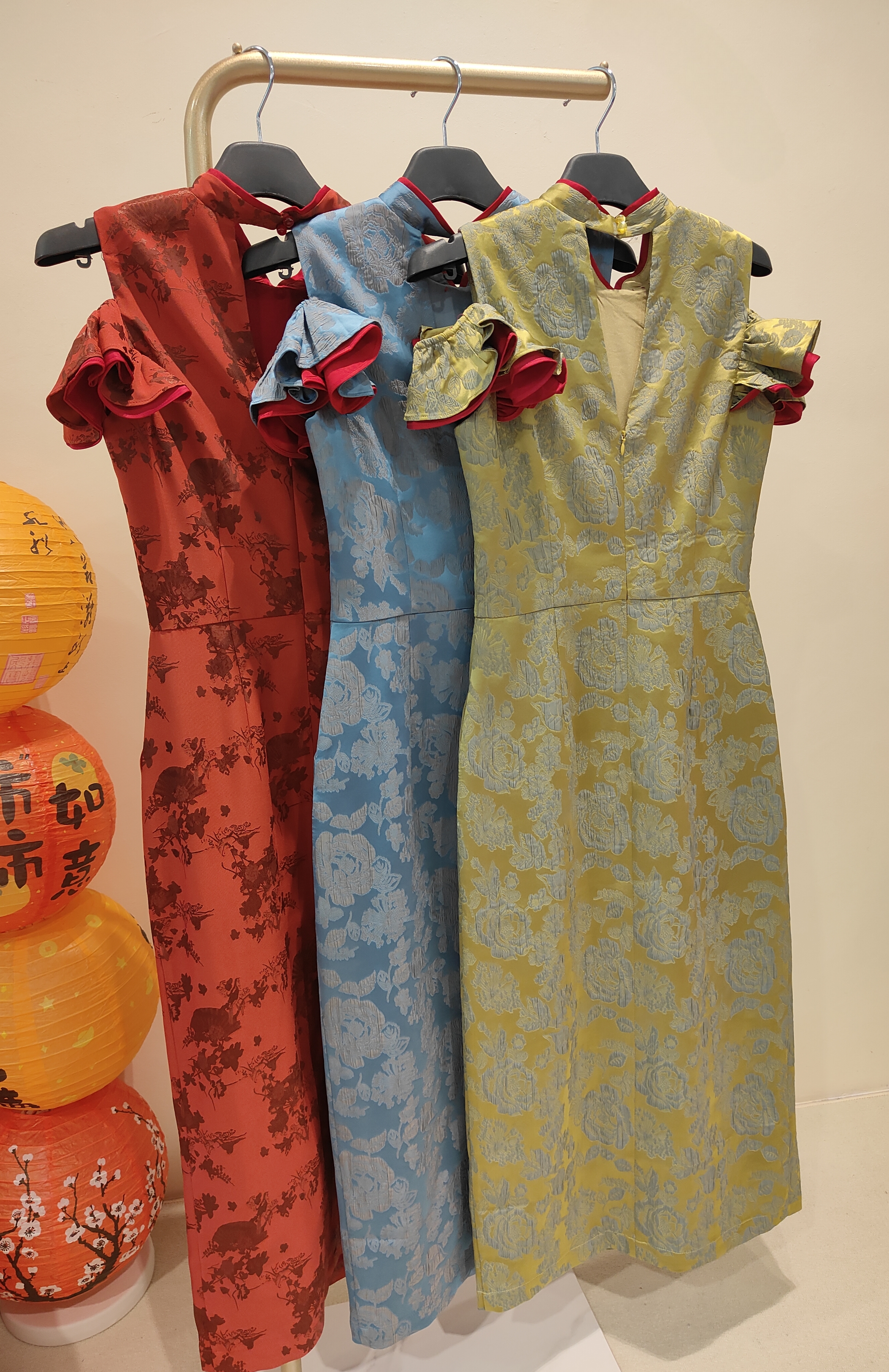 独家荷叶袖子旗袍  2131