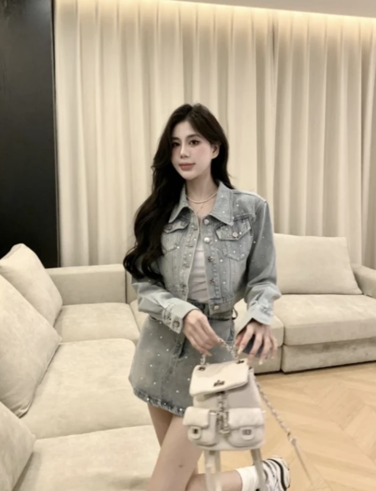 J10004钉珠牛仔短裙