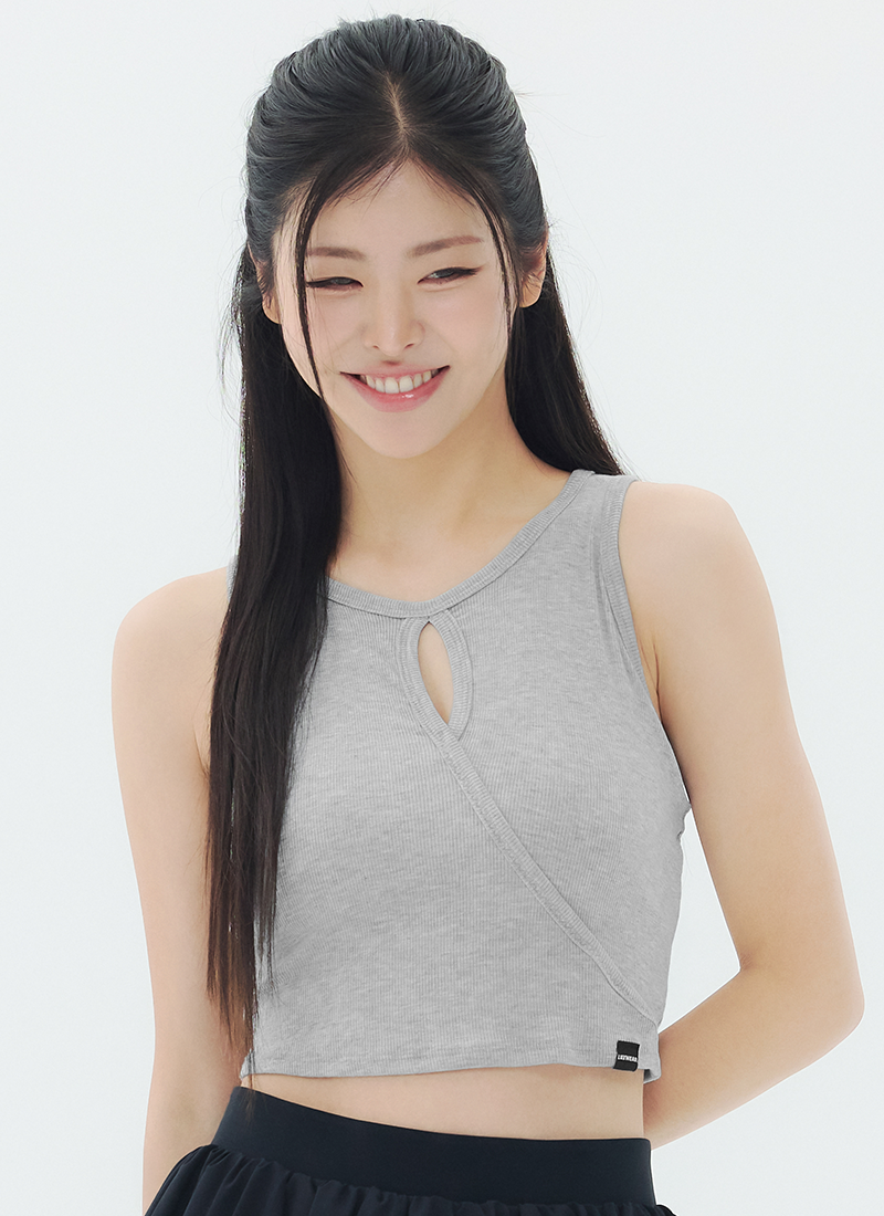 預購_Modal Cutout Sleeveless Top by Lux wear