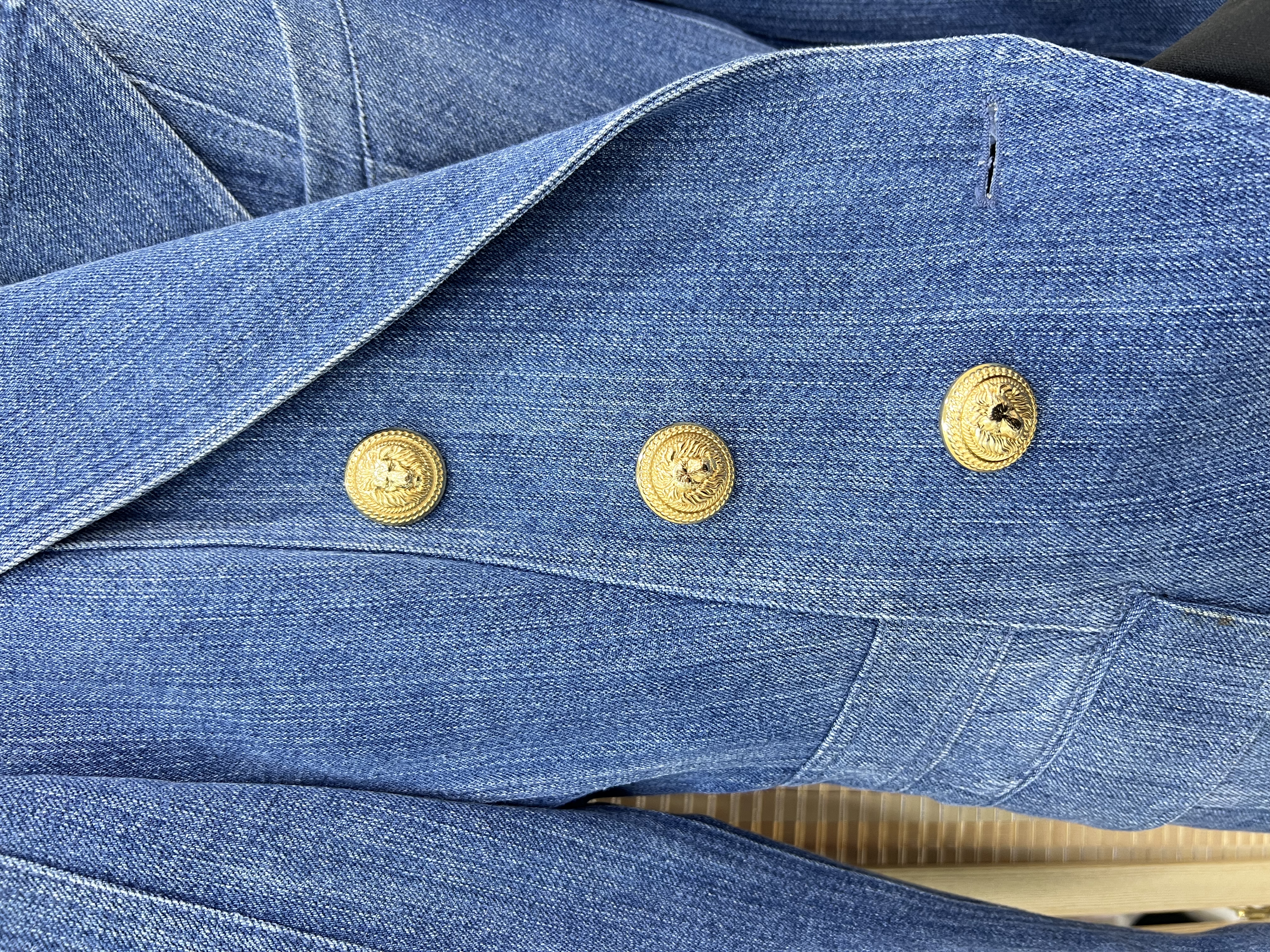 直播貨品 |  [1個-$100 2個-$300］EE73