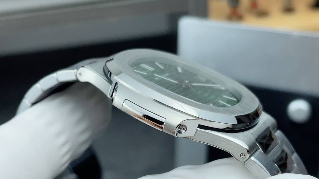 百达翡丽 蒂芙尼蓝5711😍💯🤍