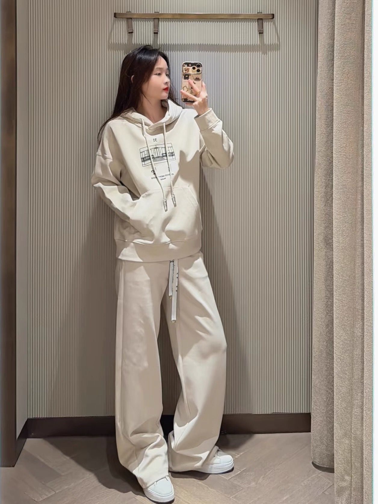 $168條、2條起$158條。M*ax Mara 經典飄帶闊腿褲