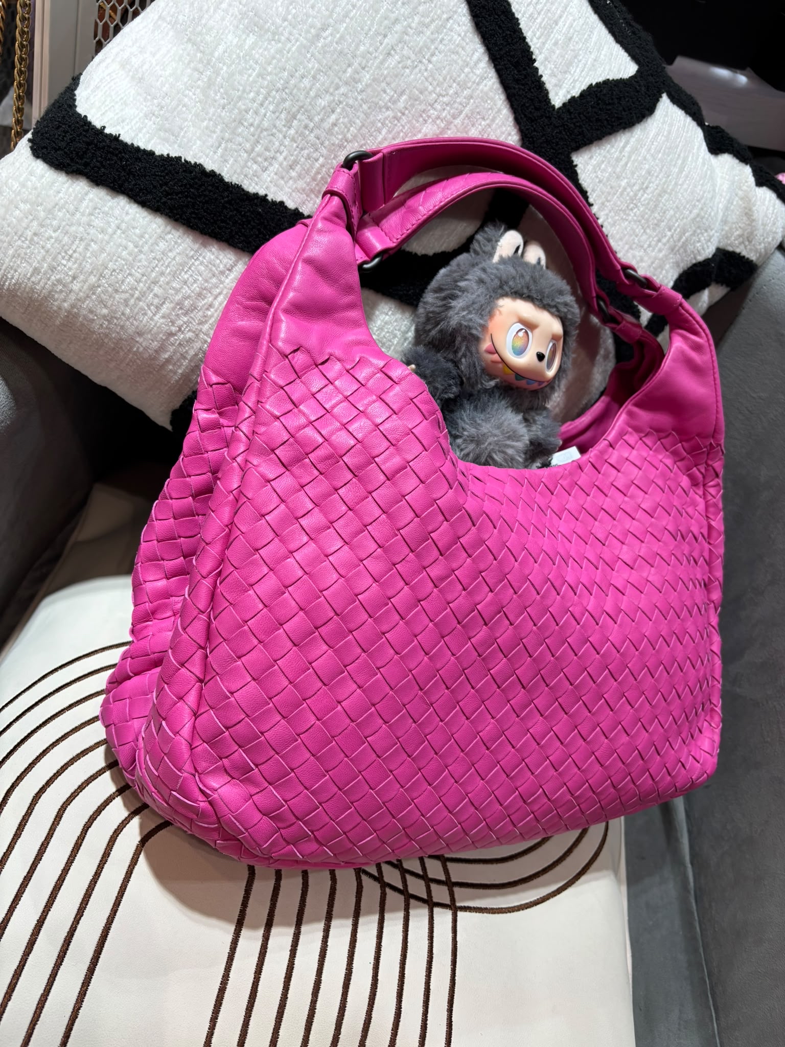 Bottega Veneta BV Intreccio shoulder bag Hobo Bag 100%Authentic ,98%new✅dust bag  