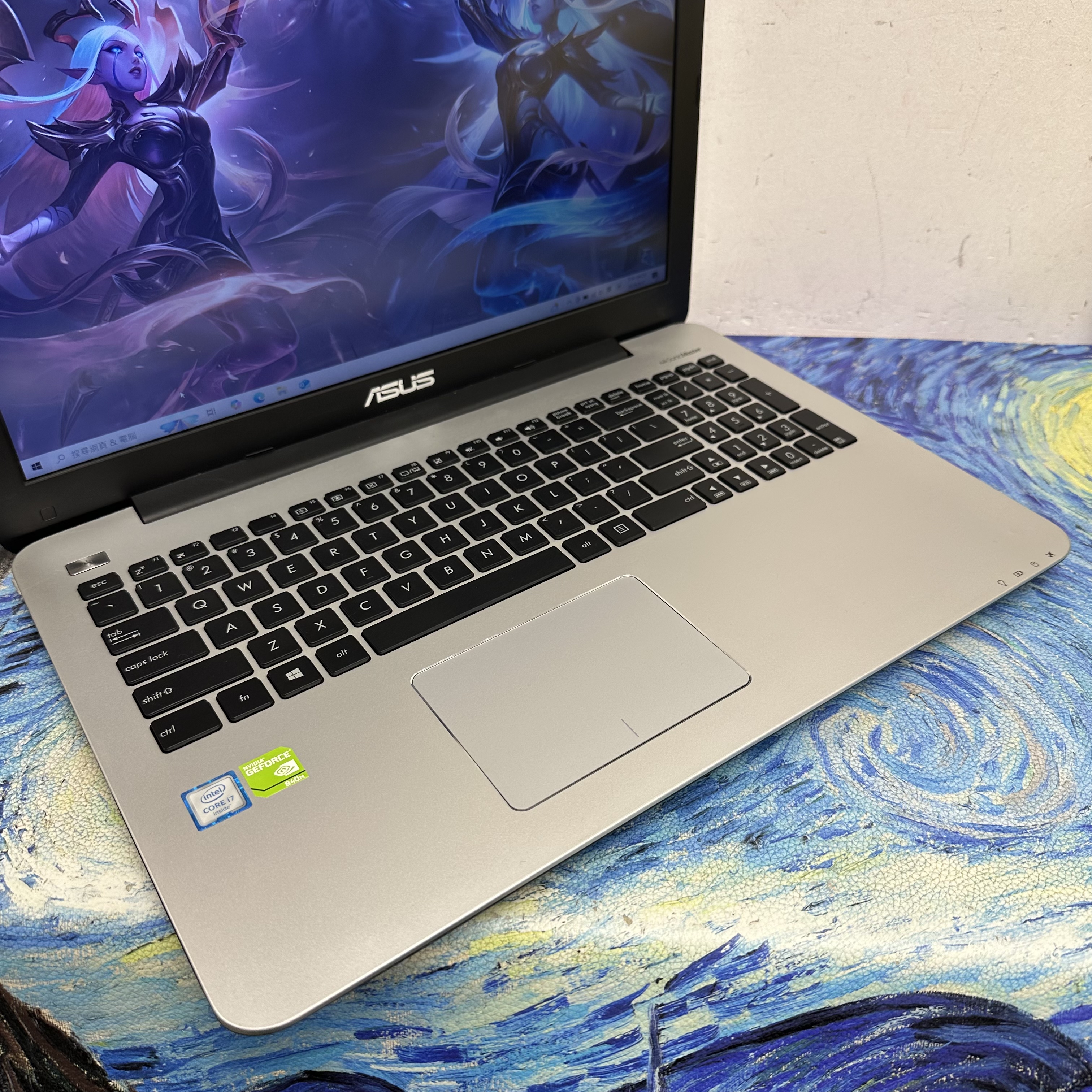 Asus i7-6500U/12GB Ram/256GB SSD/獨立顯示卡/15.6寸Mon/薄身機/Gaming Laptop/ Notebook / Laptop / 文書機 / Movie / Netflix / NVIDIA / GT940M