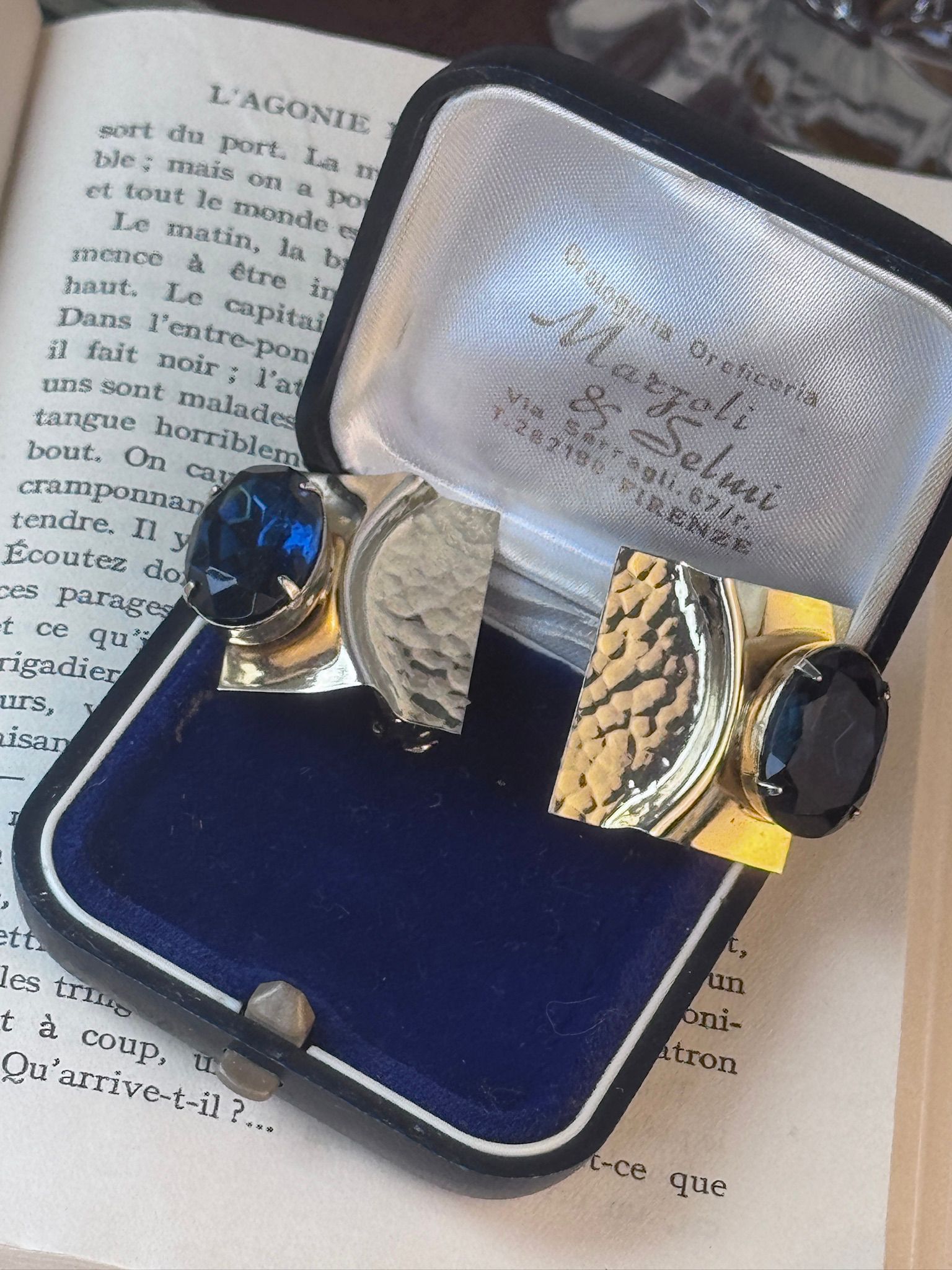 Vintage C.a. 1980s Abstract Art Royal Blue Glass Statement Clip Earrings (MT2589-16)