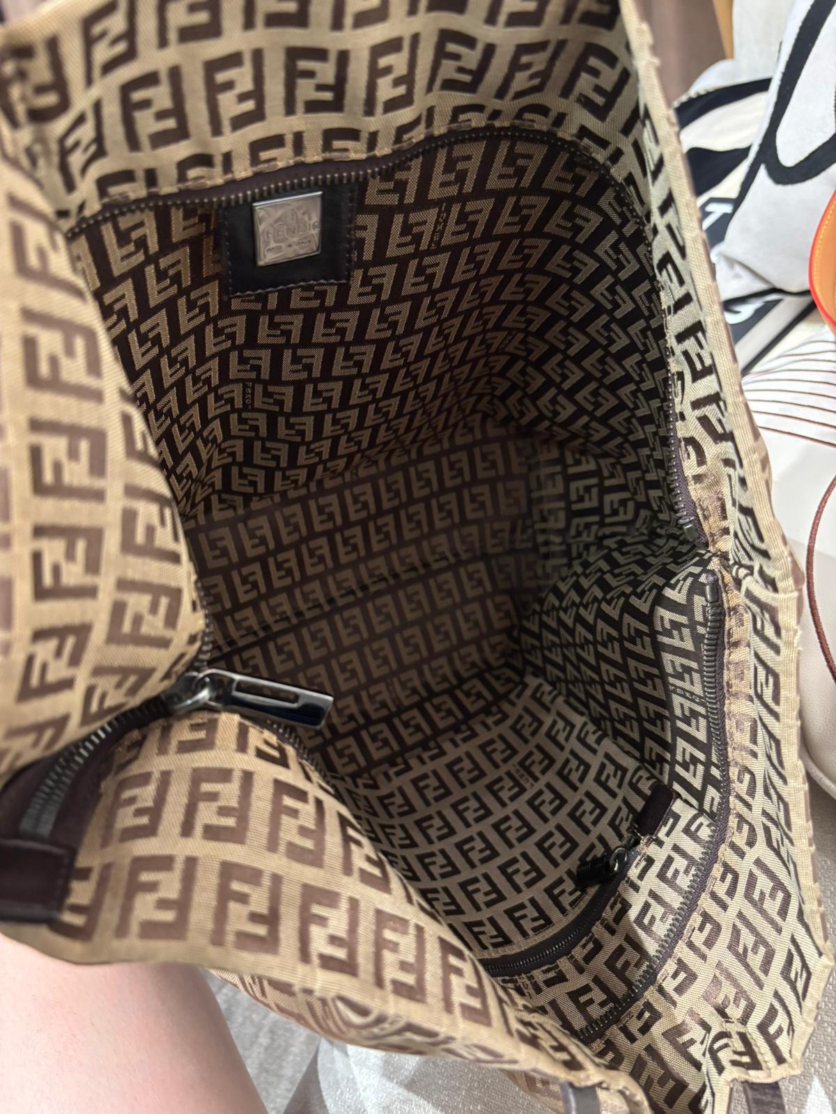 Fendi Tote Bag 100%Authentic ,90%new 