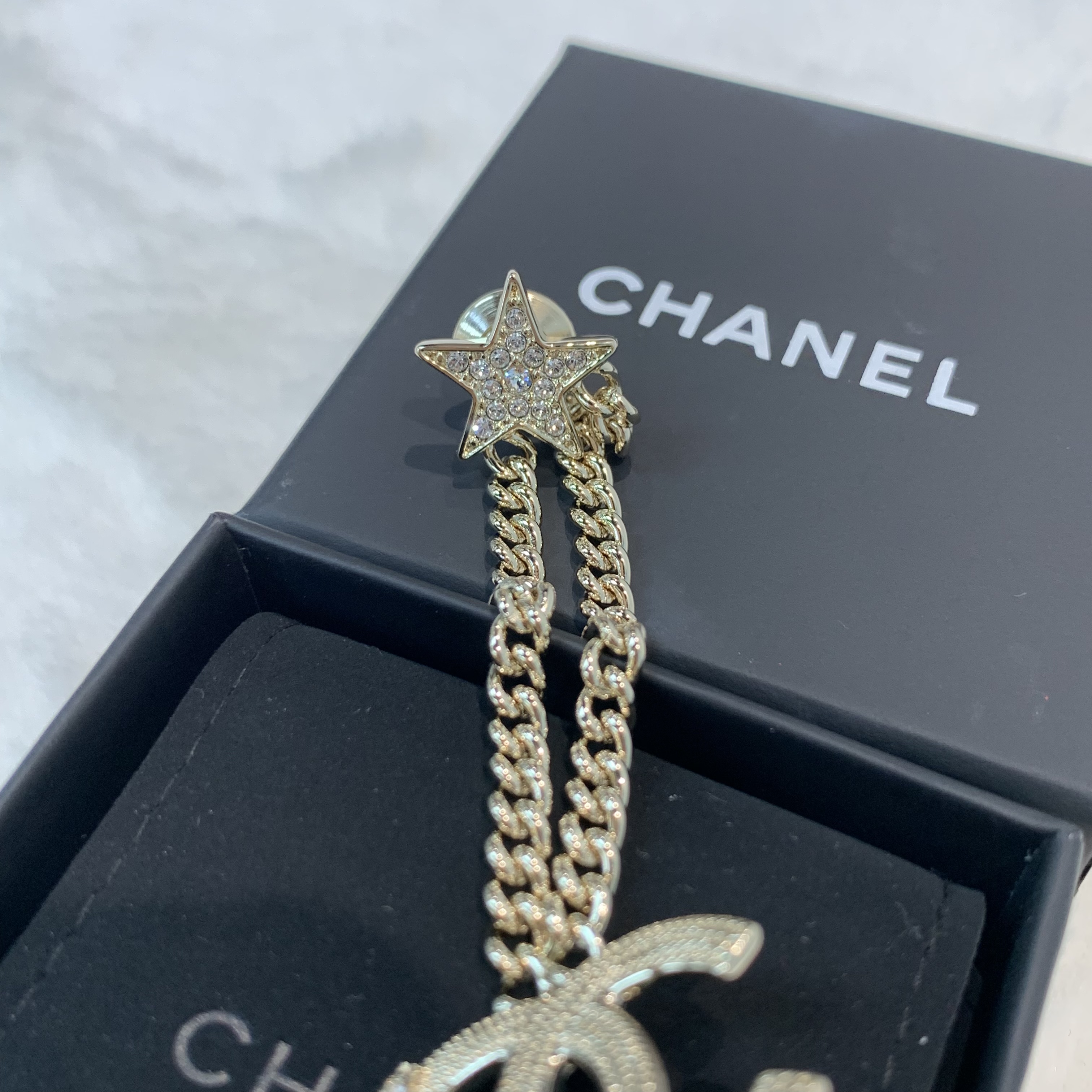 ✨Chanel流蘇流星錘雙C logo胸針
