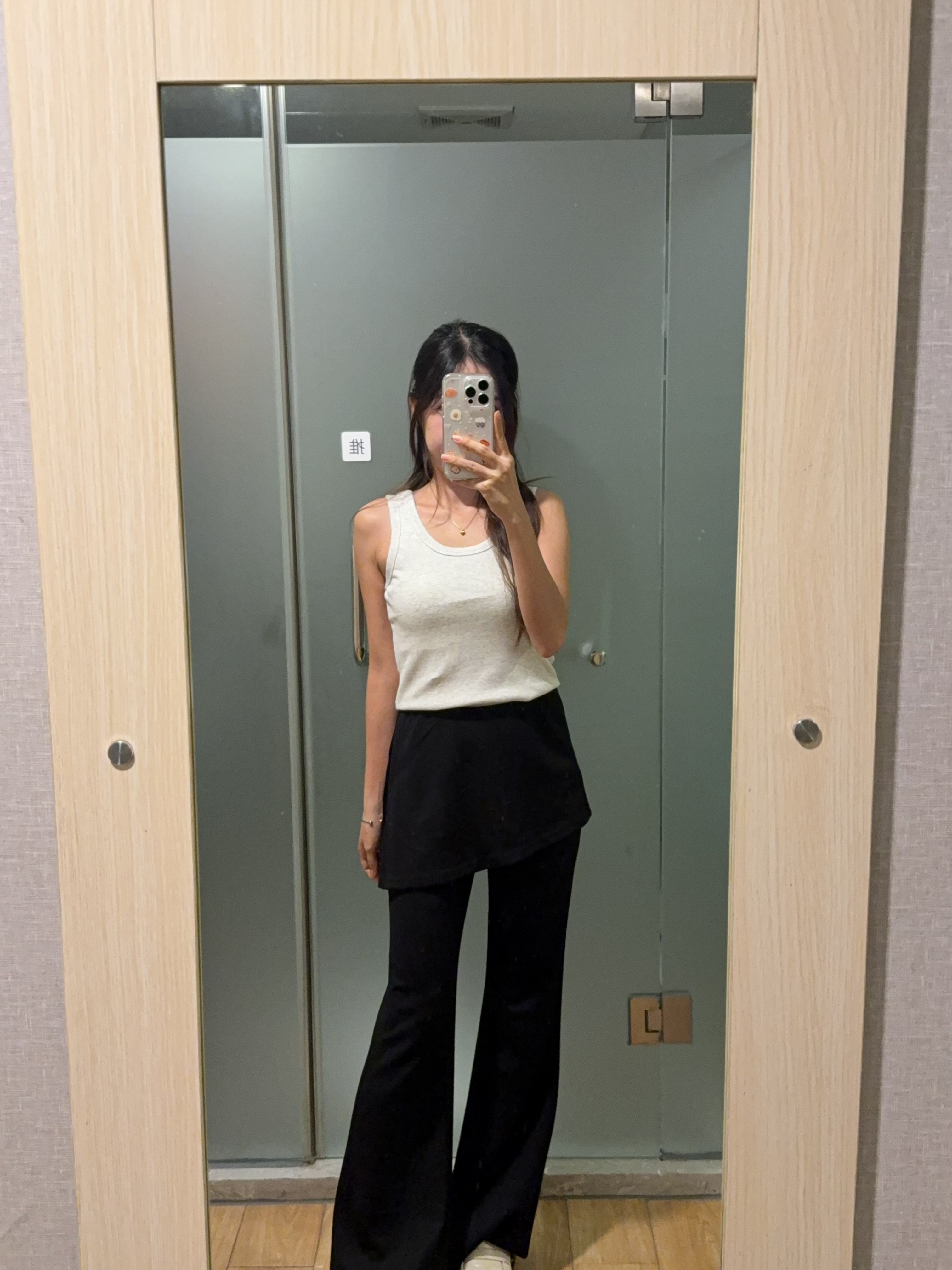 大U领螺纹针织长版背心R3001