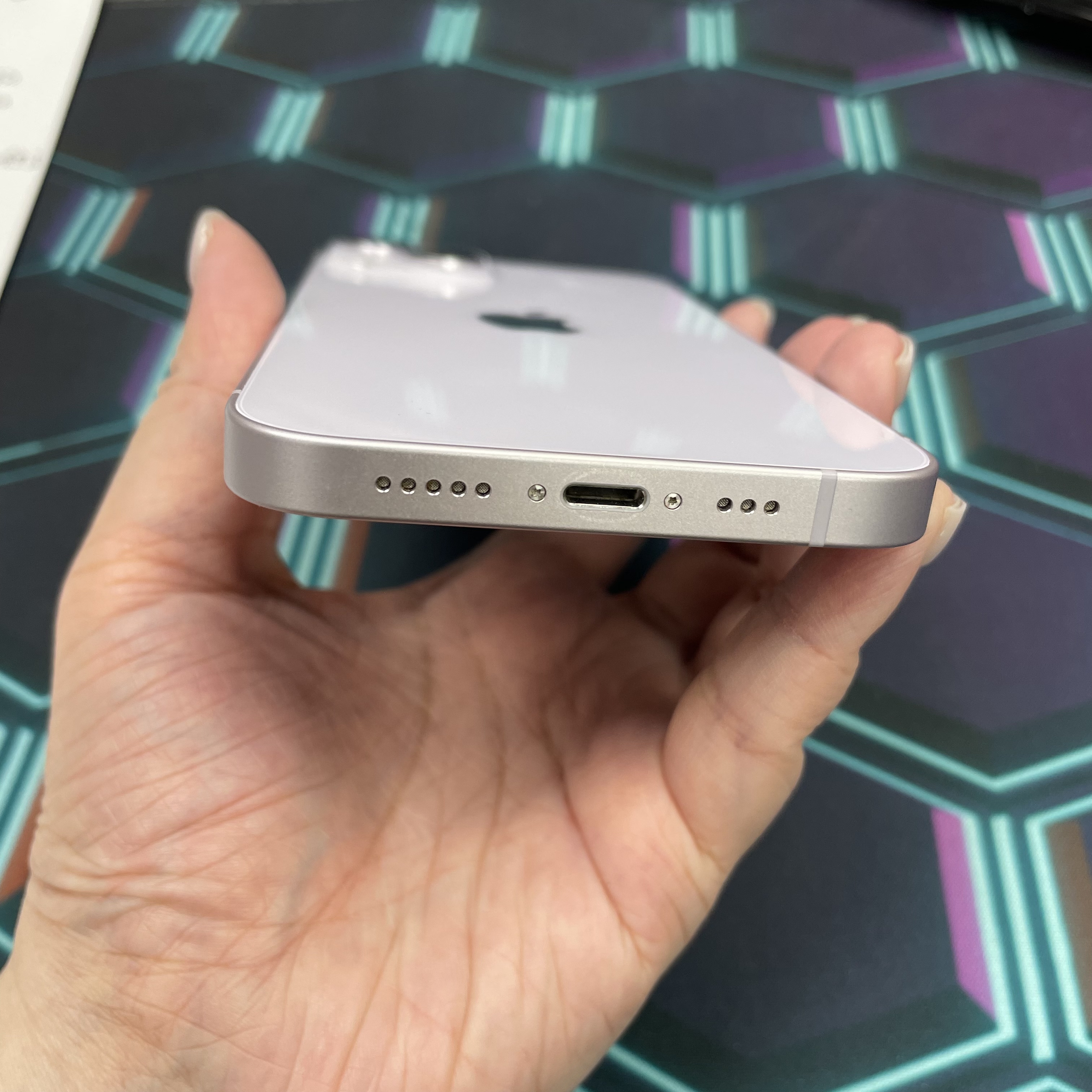 *6669 14 勁靚機 256GB 電77 紫色 purple