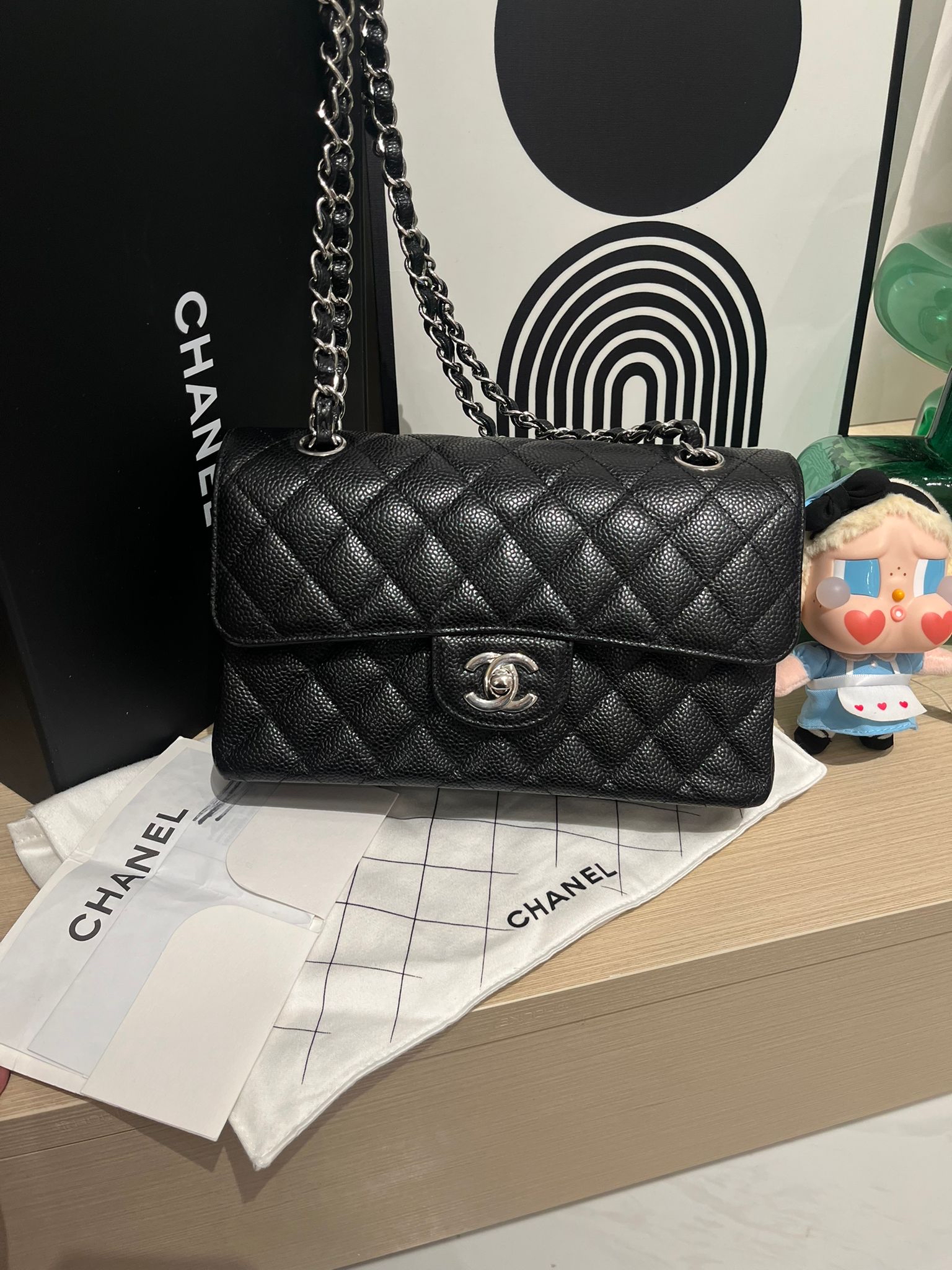 CHANEL classic flap small 23cm A01113 CF23 黑色魚子醬牛皮銀扣,100%Authentic,99%new  ✅ 香港專門店收據✅晶片✅塵袋✅box  