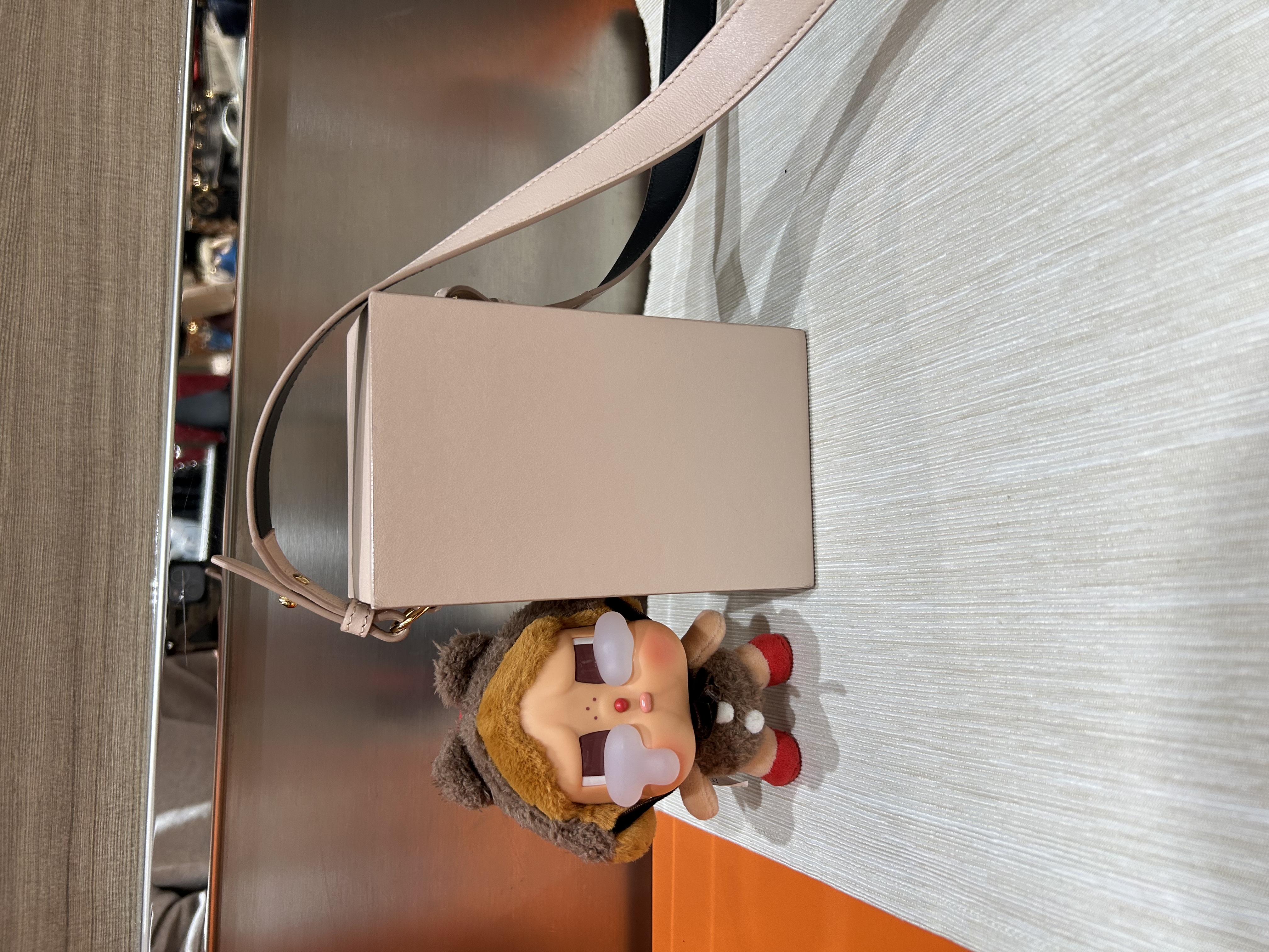 FENDI Calfskin VERTICAL BOX Shoulder bag 100%Authentic,95%new 