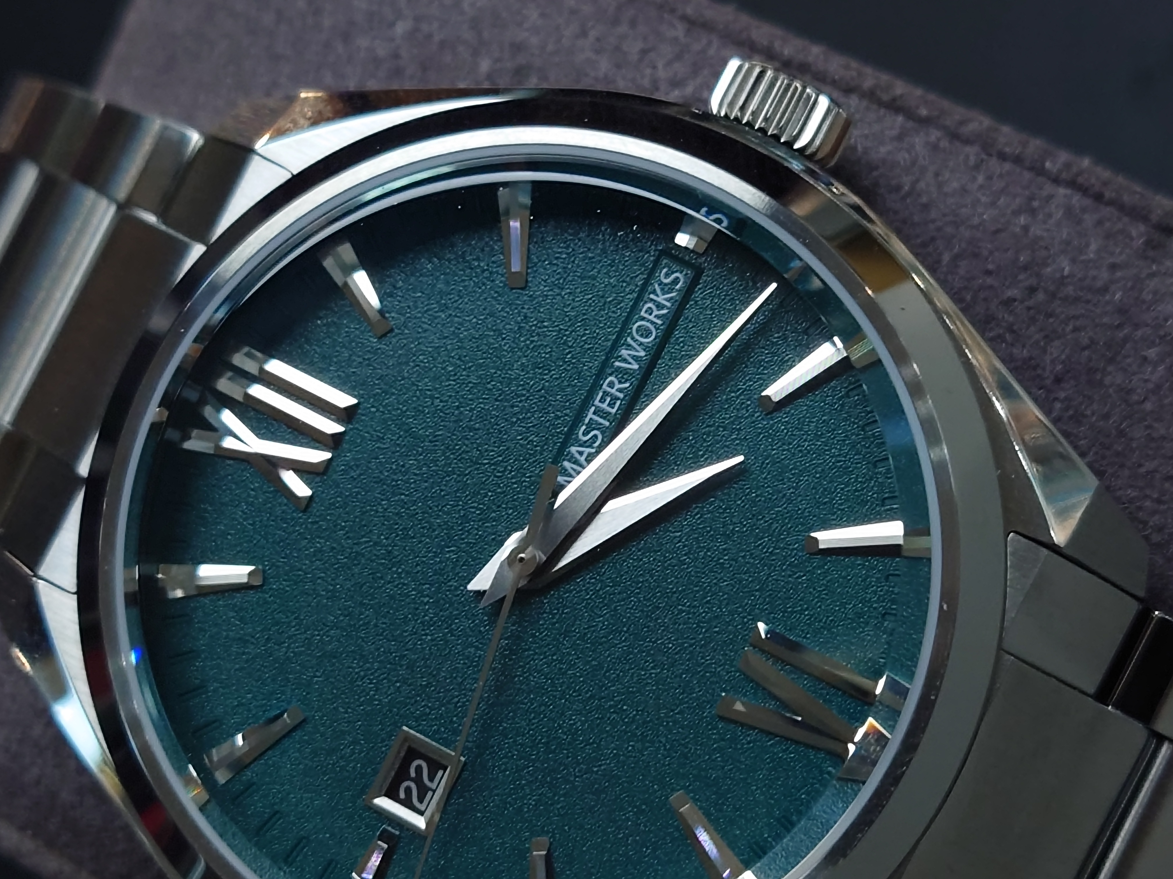 Master Works ANGOLOACUTO Green