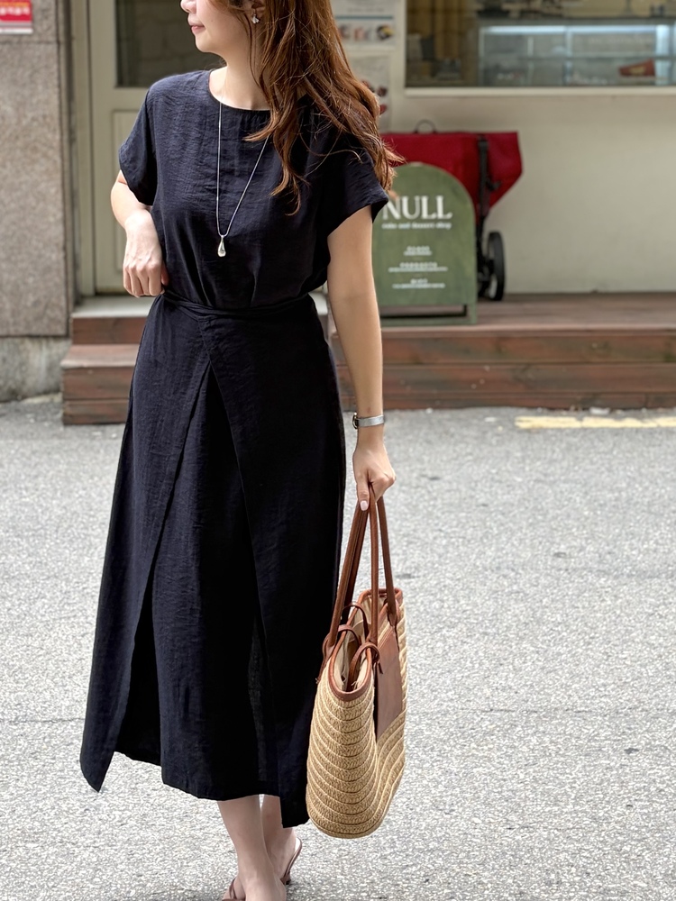 The Timeless Wrap Dress (Navy)
