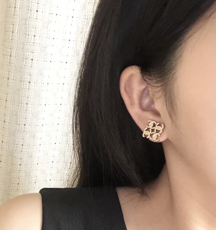 Chanel 疊款CC Logo 耳環 