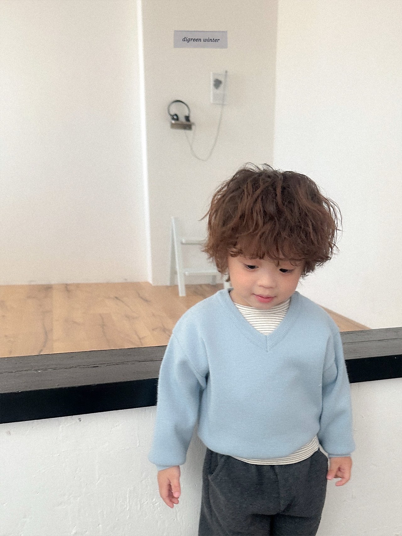 Digreen | Cozy V-Neck Knit