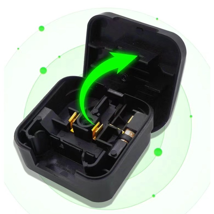 2flat pin to 3 pins Socket adaptor convertor with Safety Fuse