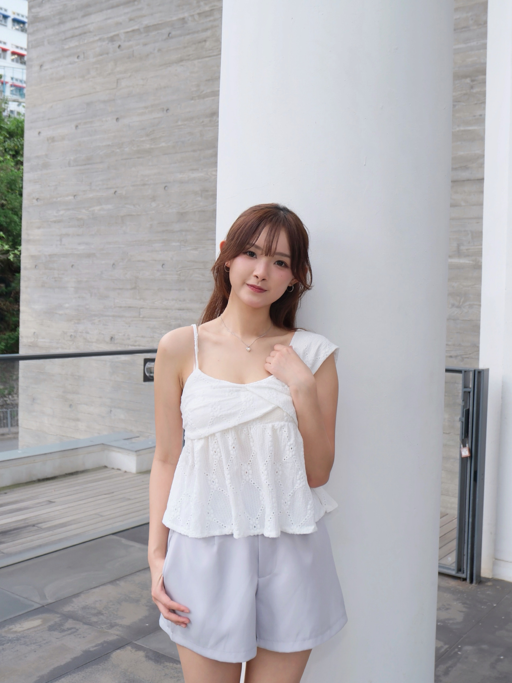 ♡︎TH - 通花布料單露肩上衣 
