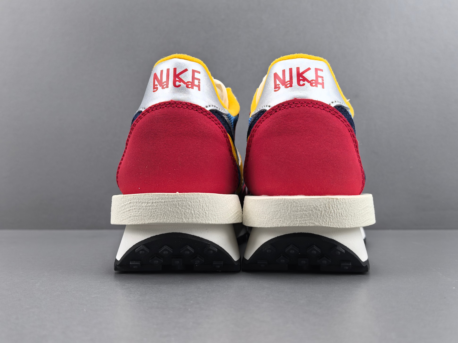 Nike LDWaffle x Sacai "Varsity Blue" BV0073-400