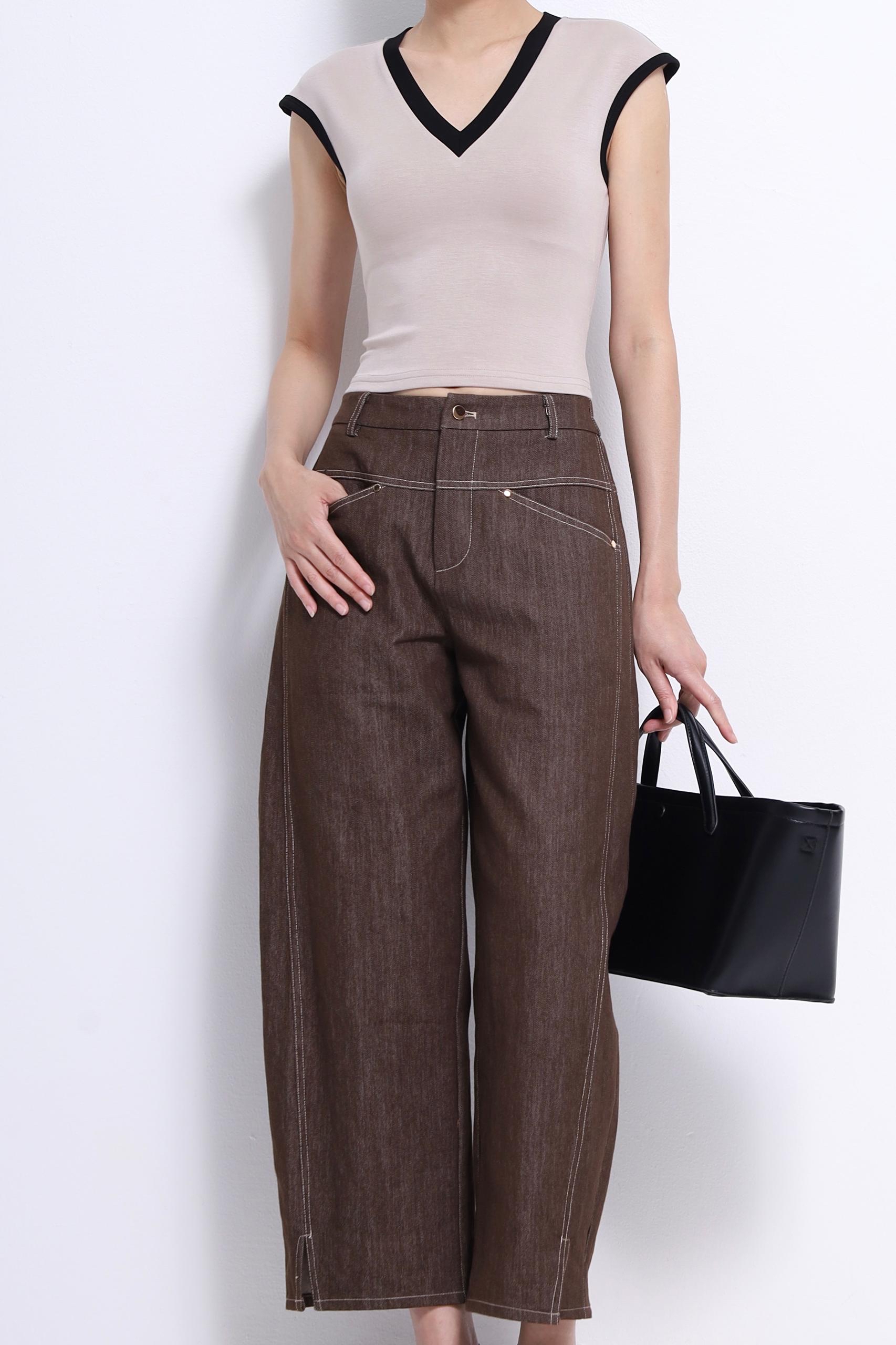 CB2702 Sculpt Fit Contrast V-Neck Top