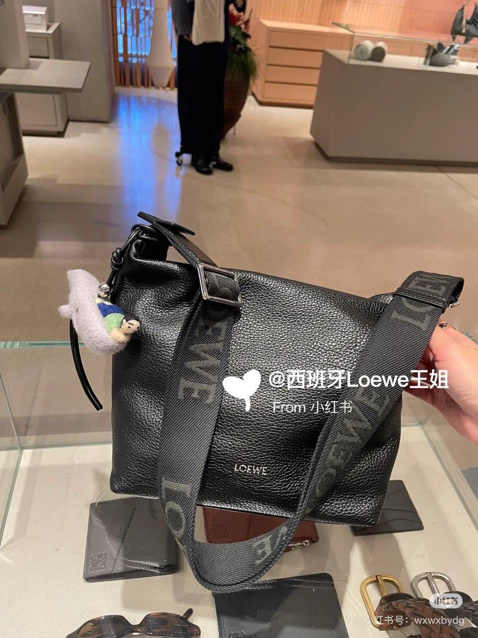Loewe 罗意威 Font Tote 托特包 男女通用 时尚休闲 单肩斜挎大容量手提包