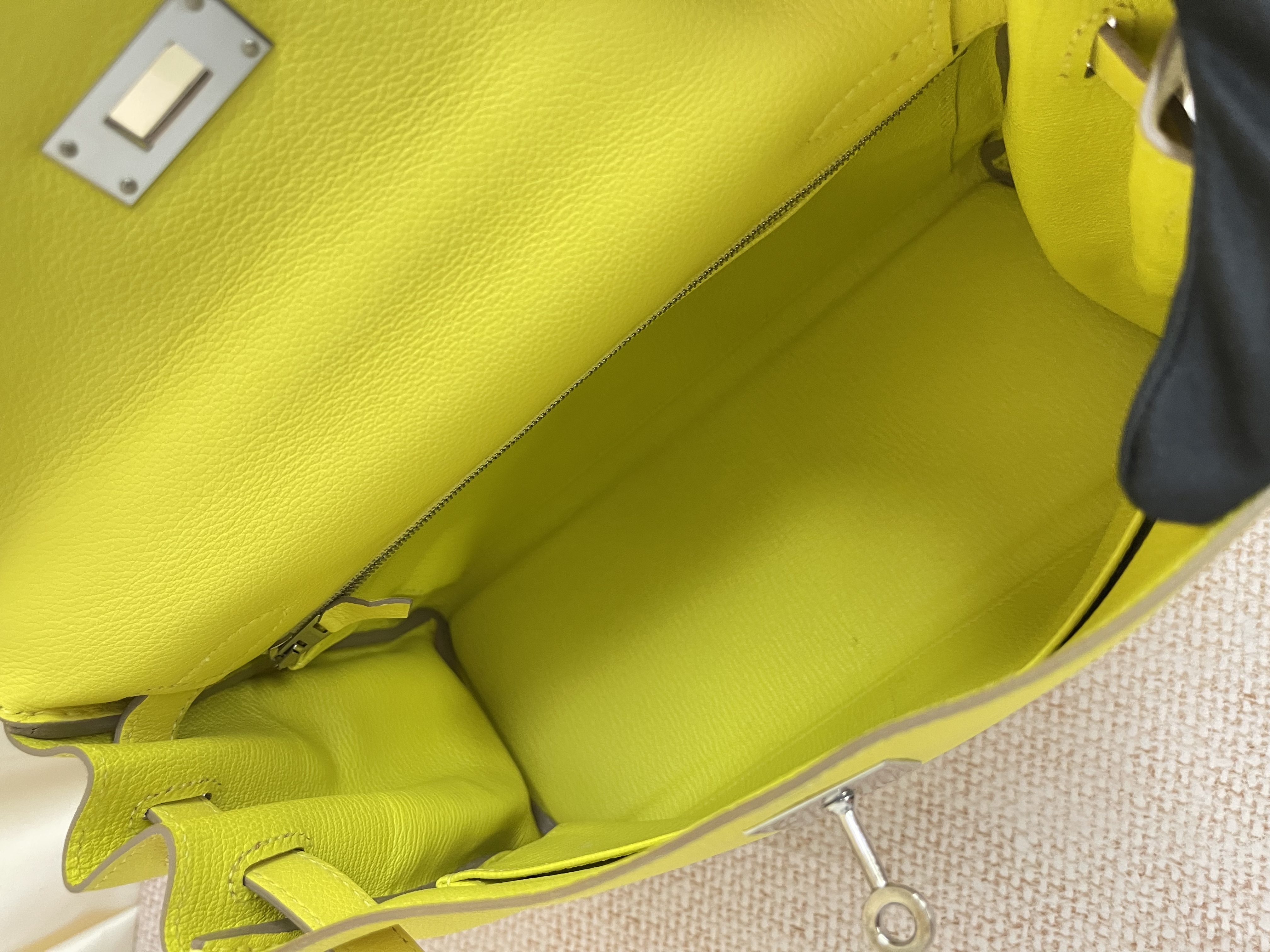 Hermès Kelly 28 Retourne Stamp A / Product Code: 26031708