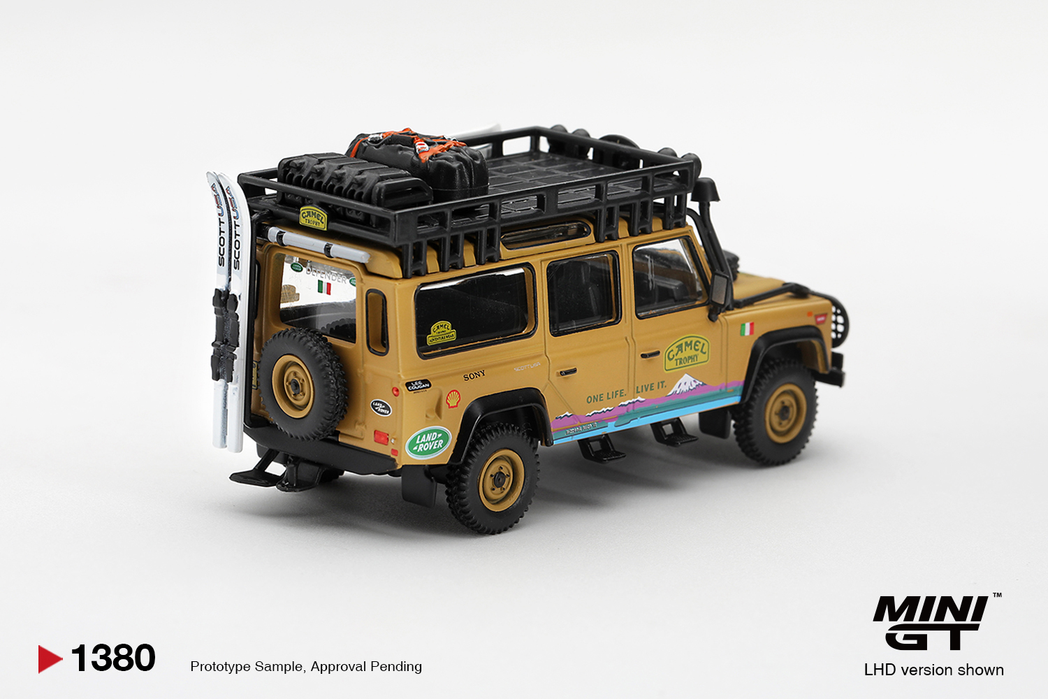 Pre Order - MINI GT ( MGT01380-L ) Land Rover Defender 110 1998 Camel Trophy Tierra del Fuego CT.24 Italy / MINIGT 預訂優惠價 Pre-Order Price: HK$107