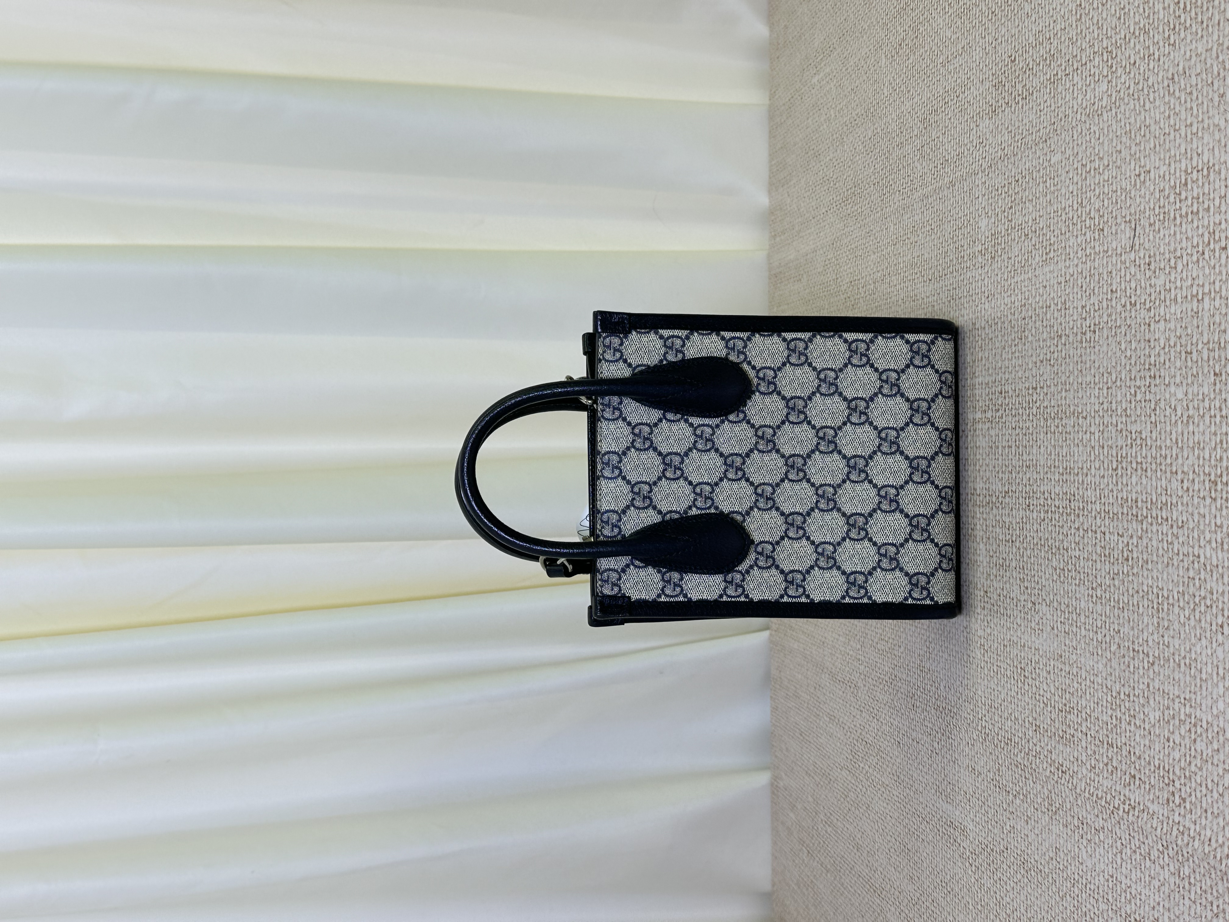 Pre owned Gucci Interlocking G Mini Tote / Product Code: 26031022