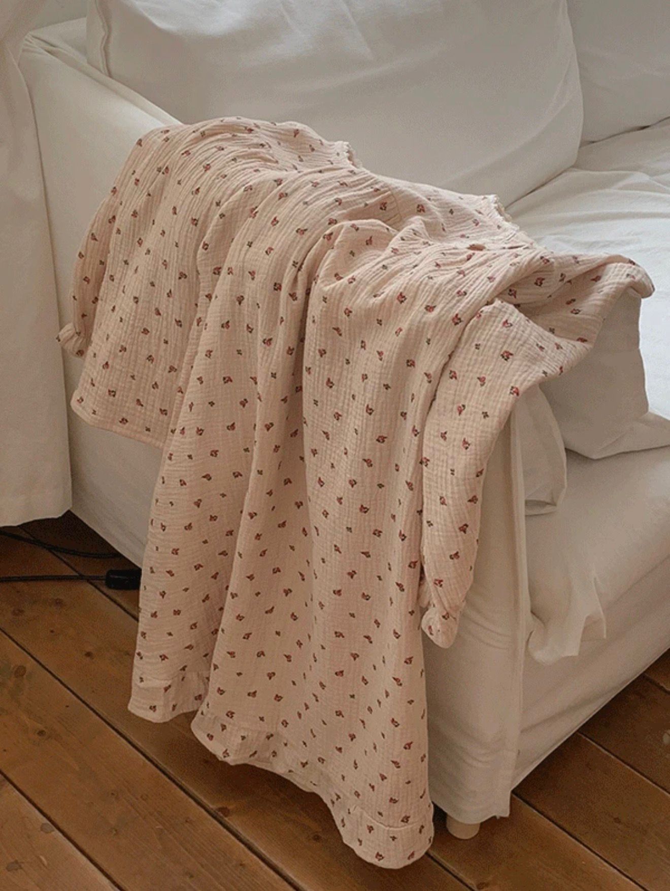 JUUNEEDU玫瑰蕾絲睡衣套裝🌹